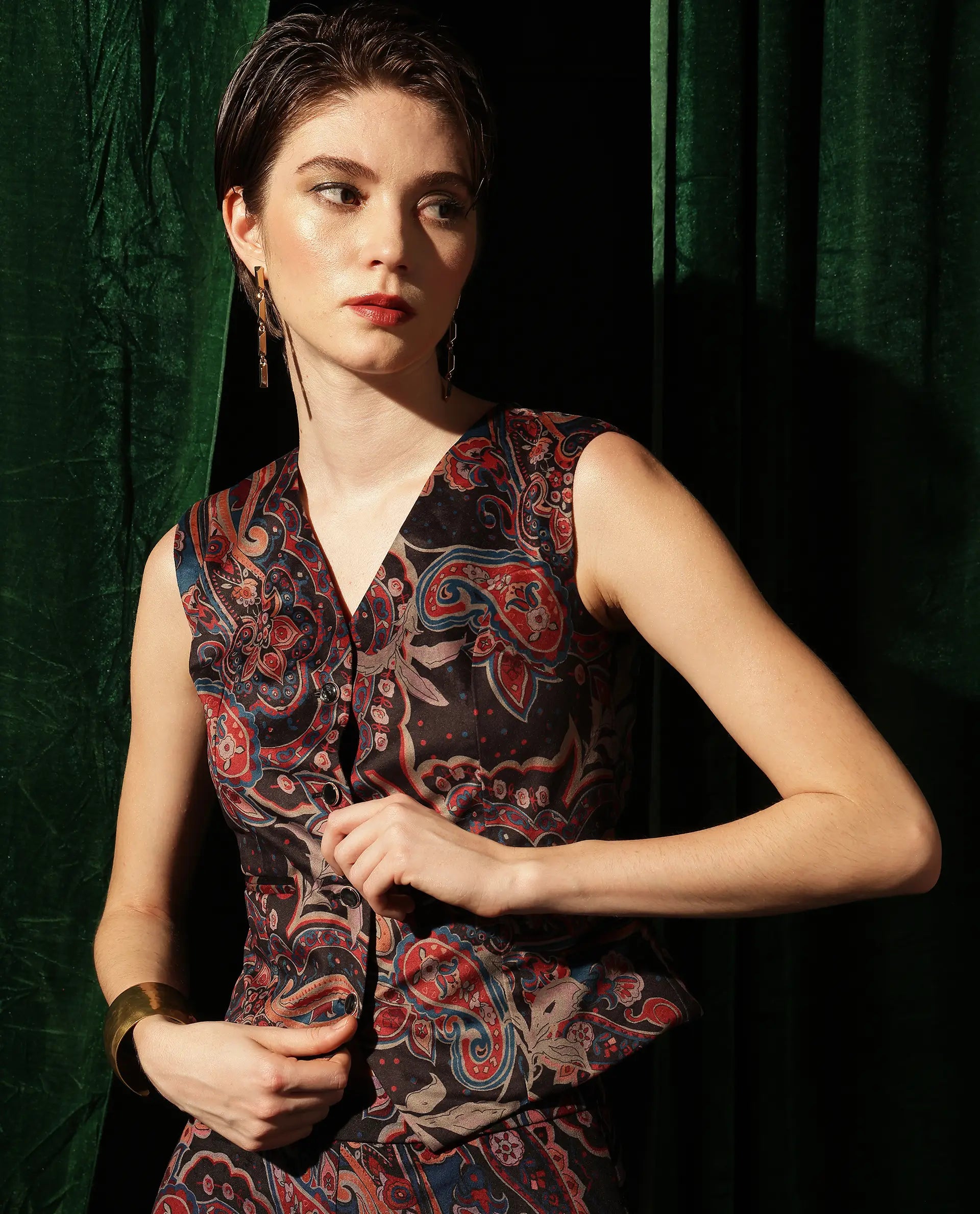 Rareism Women Remen Multi Velvet Sleeveless V-Neck Button Closure Fitted Paisley Print Waist Coat