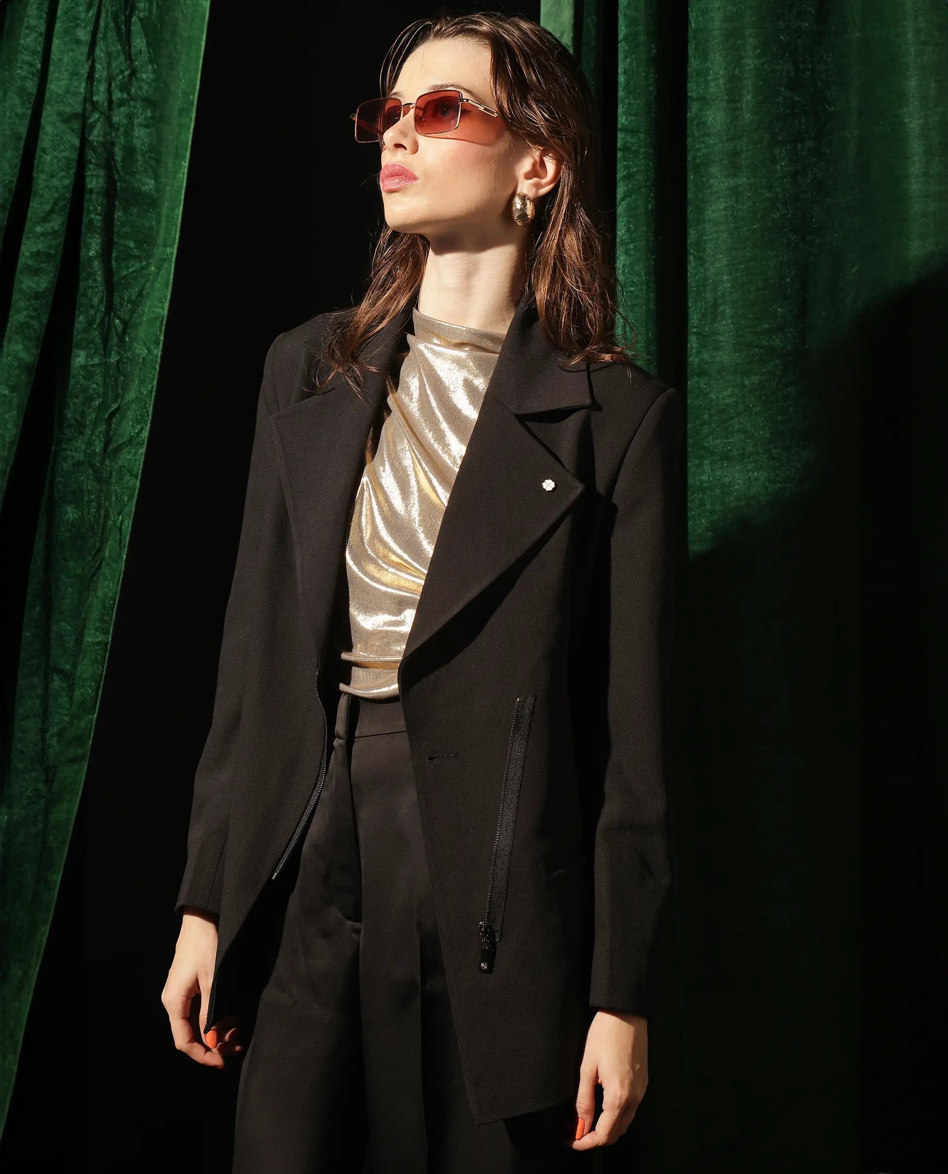 Rareism Women's Versto Black Lapel Neck Plain Regular Fit Jacket