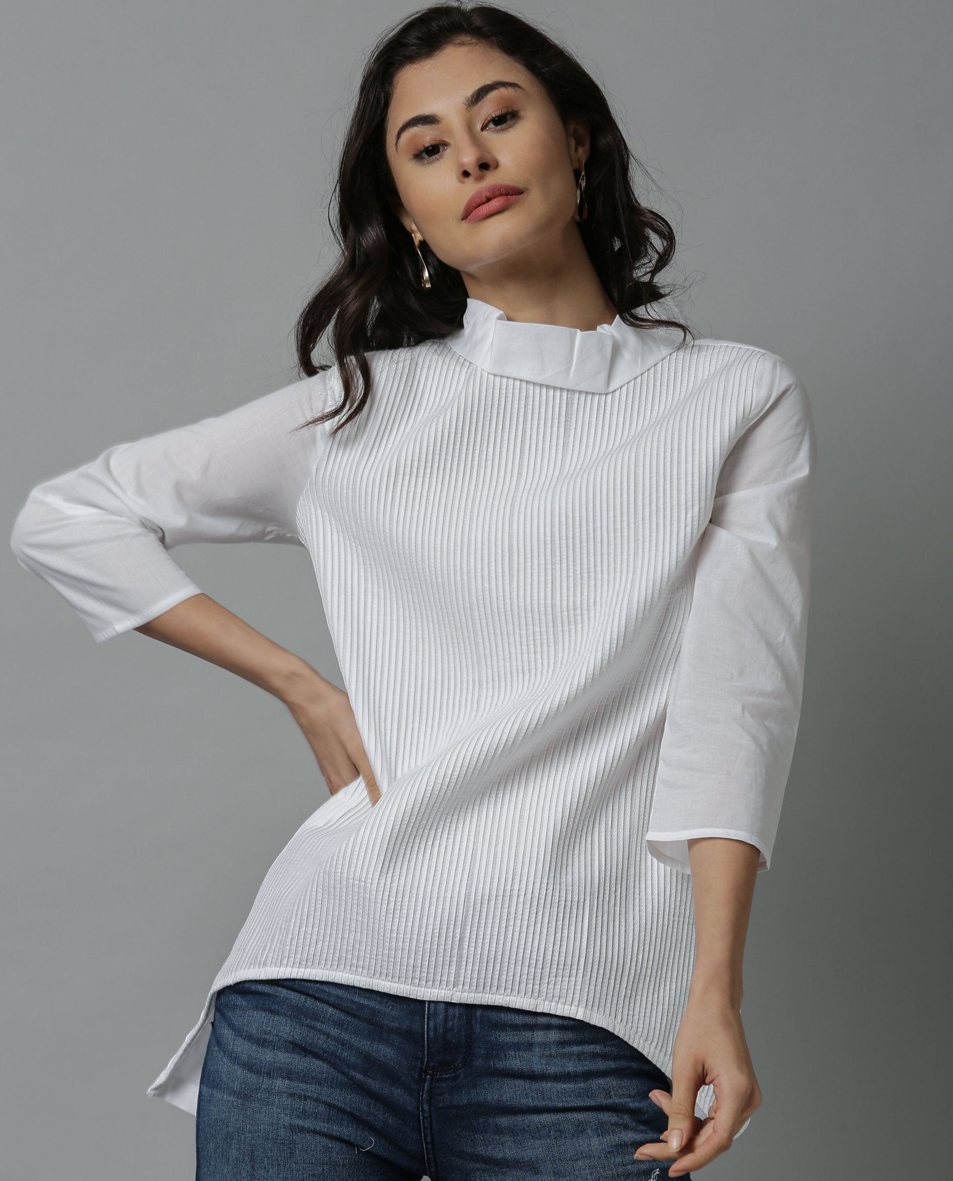 Rareism Women Pins-1 White Top Short Sleeves