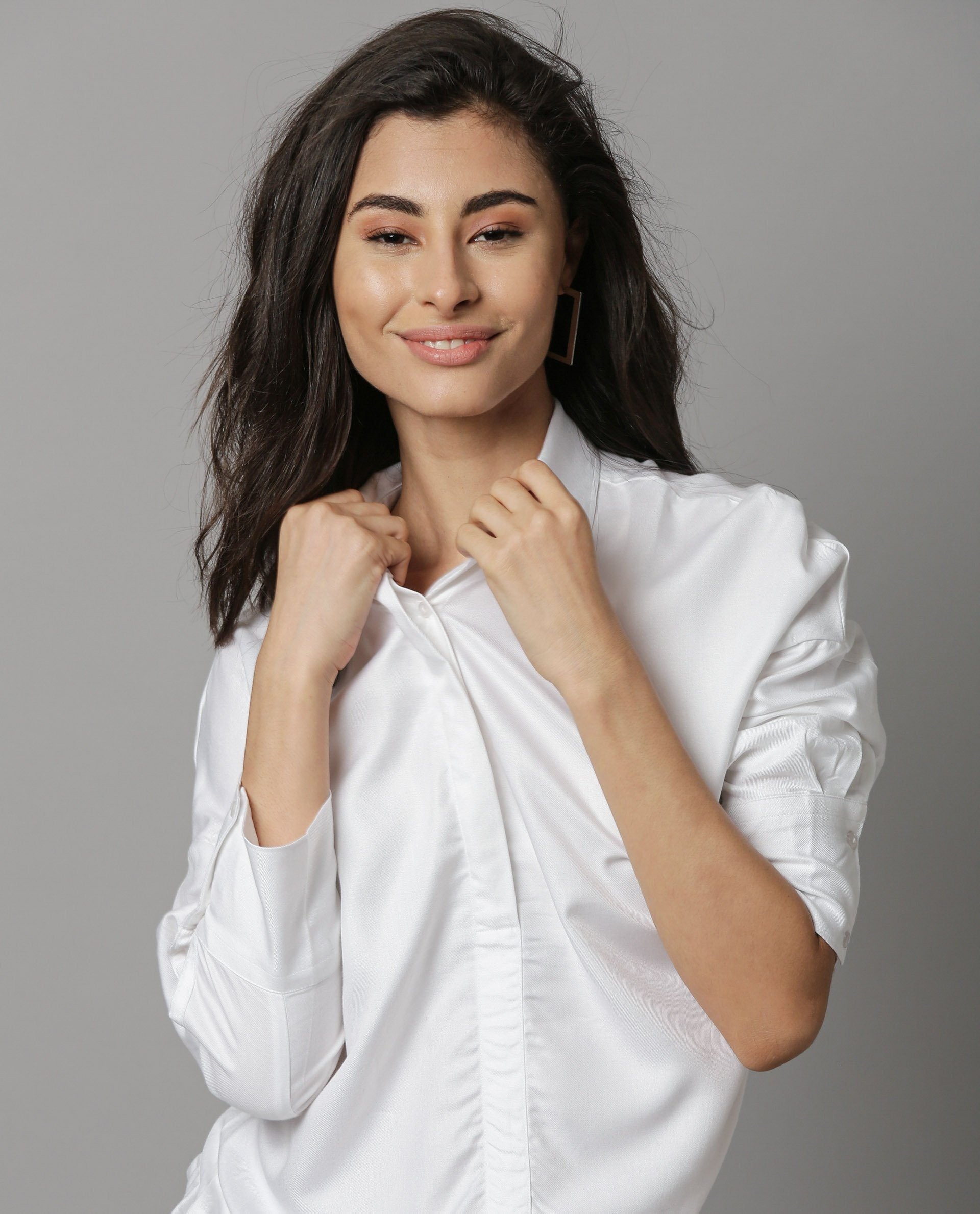 Rareism Women Dupe White Top Short Sleeves Solid