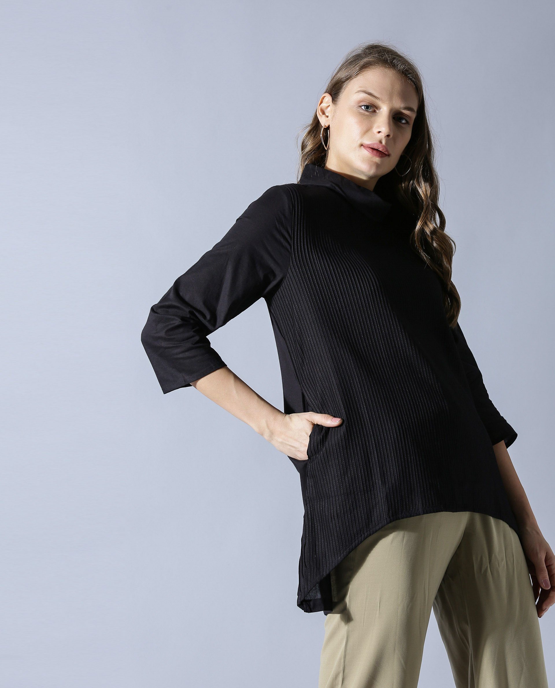 Rareism Women Pins-1 Black Top Short Sleeves