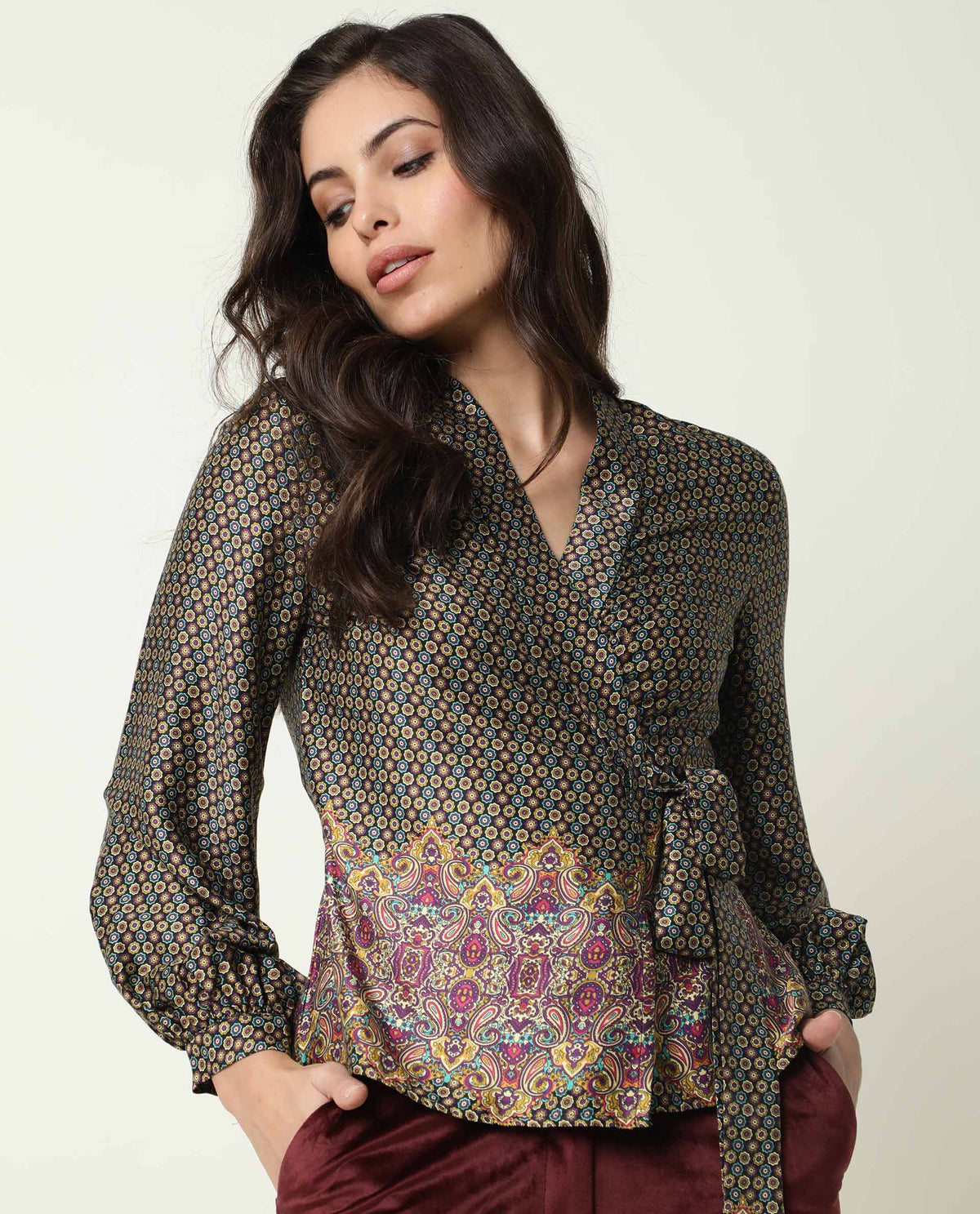 Rareism Women Vamsi Black Modal Satin Fabric Flared V-Neck Full Sleeves Abstract Print Top