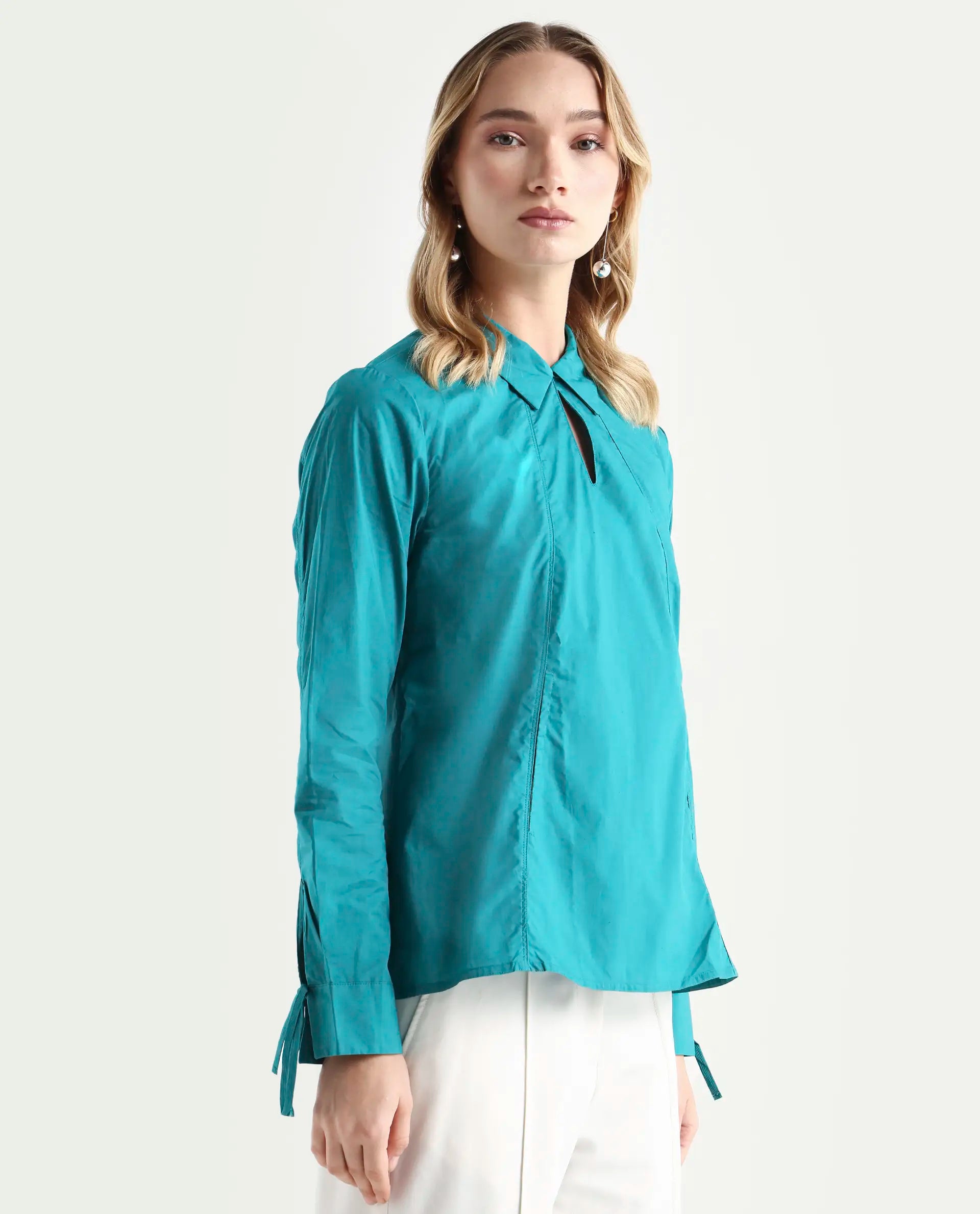 Rareism Women's Merge Petrol Cotton Spread Collar Plain Tailored Top