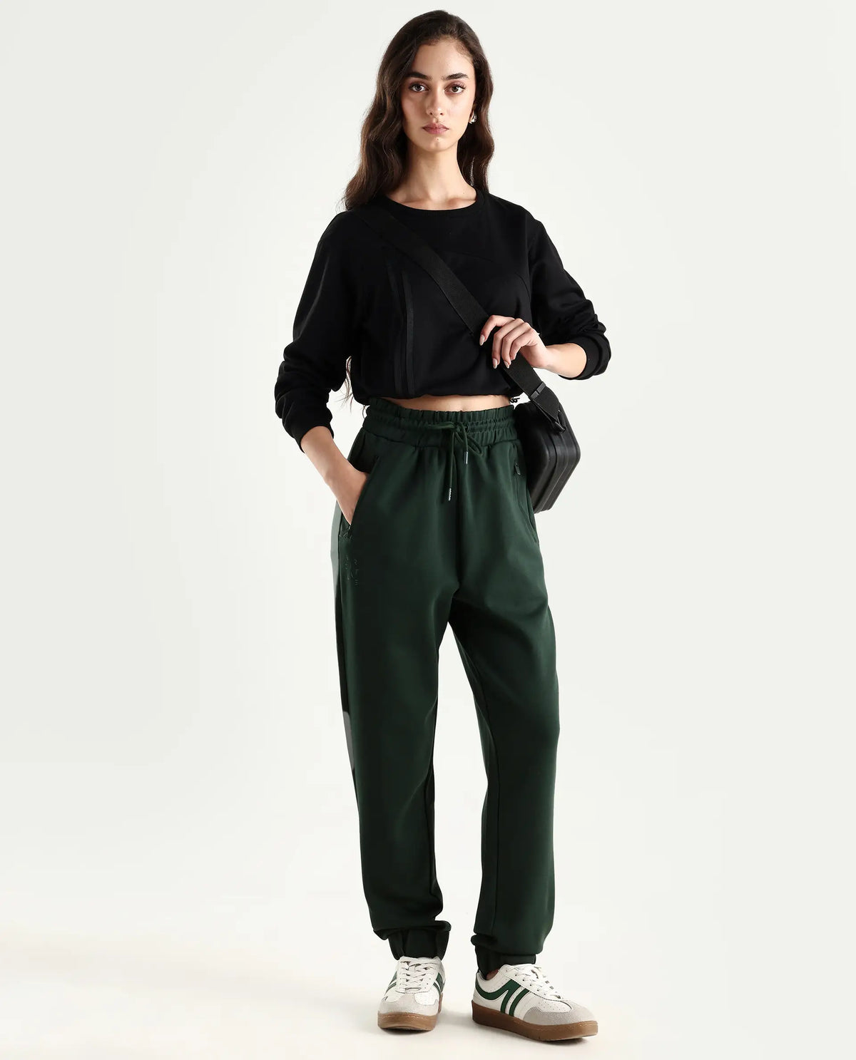 Rareism Women's Heavy Weight Interlock 340 Gsm Cotton Blend Plain Ankle Length Relaxed Fit Track Pant