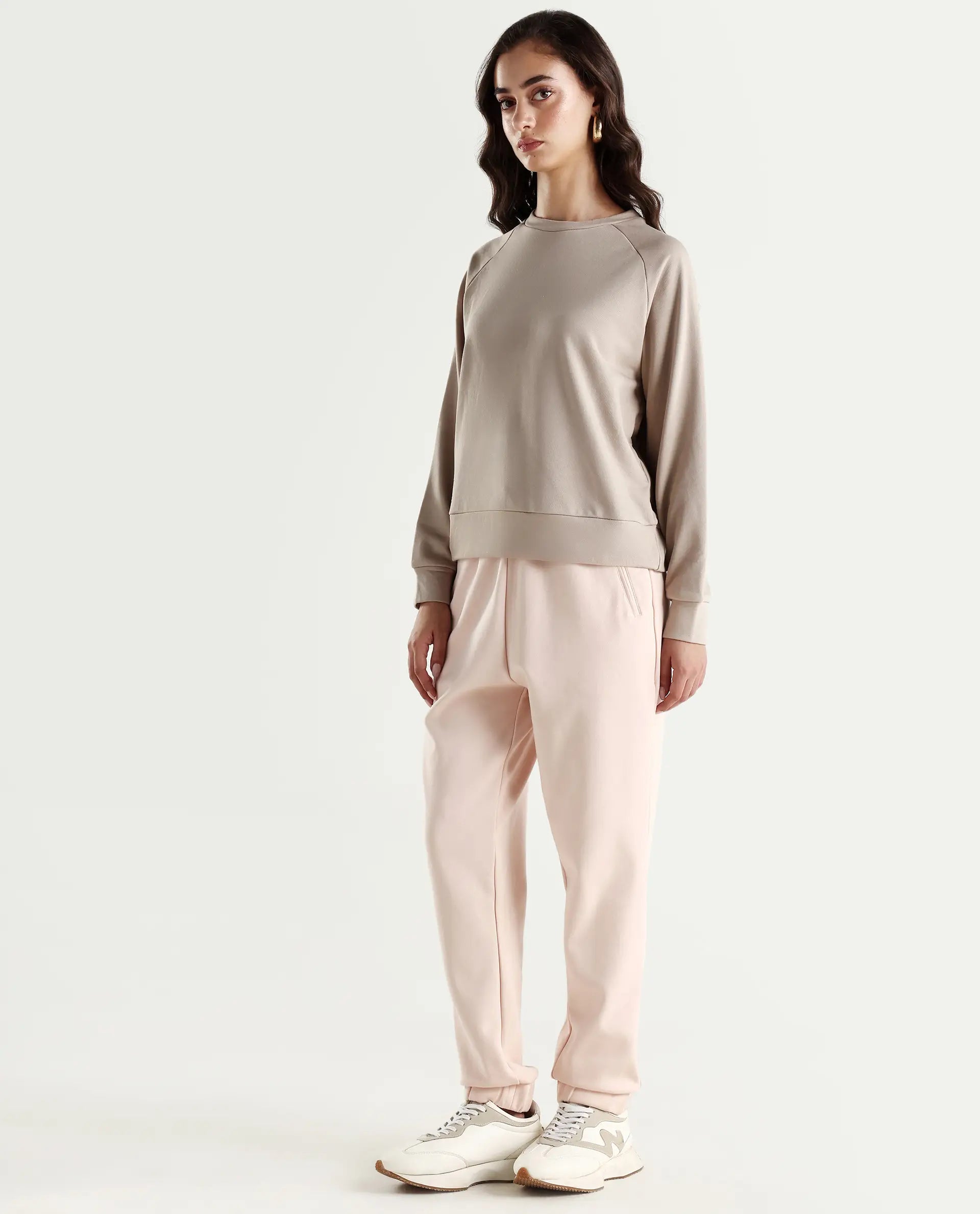 Rareism Women's Heavy Weight Interlock 340 Gsm Cotton Blend Plain Ankle Length Relaxed Fit Track Pant