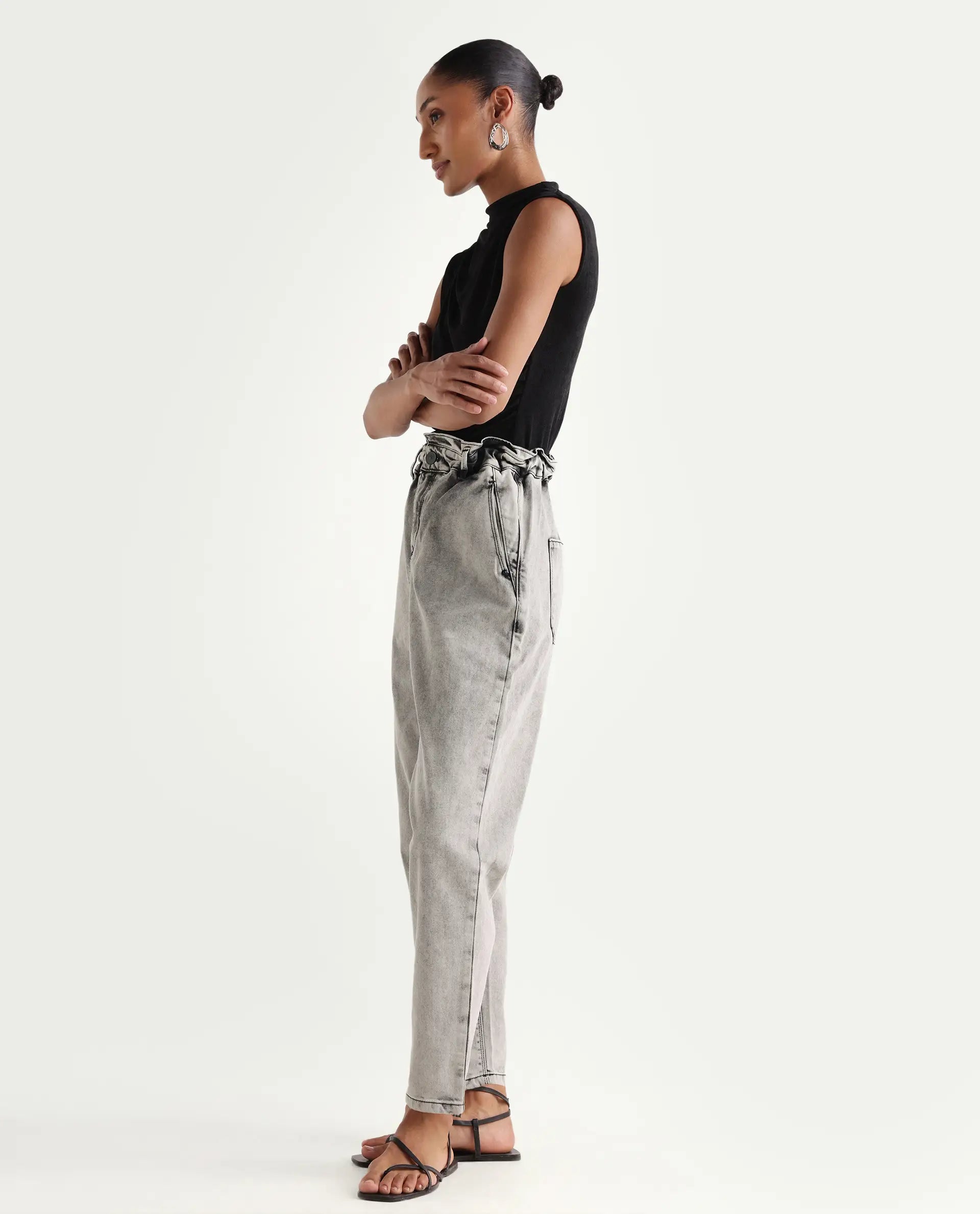 Rareism Women's Birdwing Black Cotton Blend Plain Ankle Length Tailored Jeans