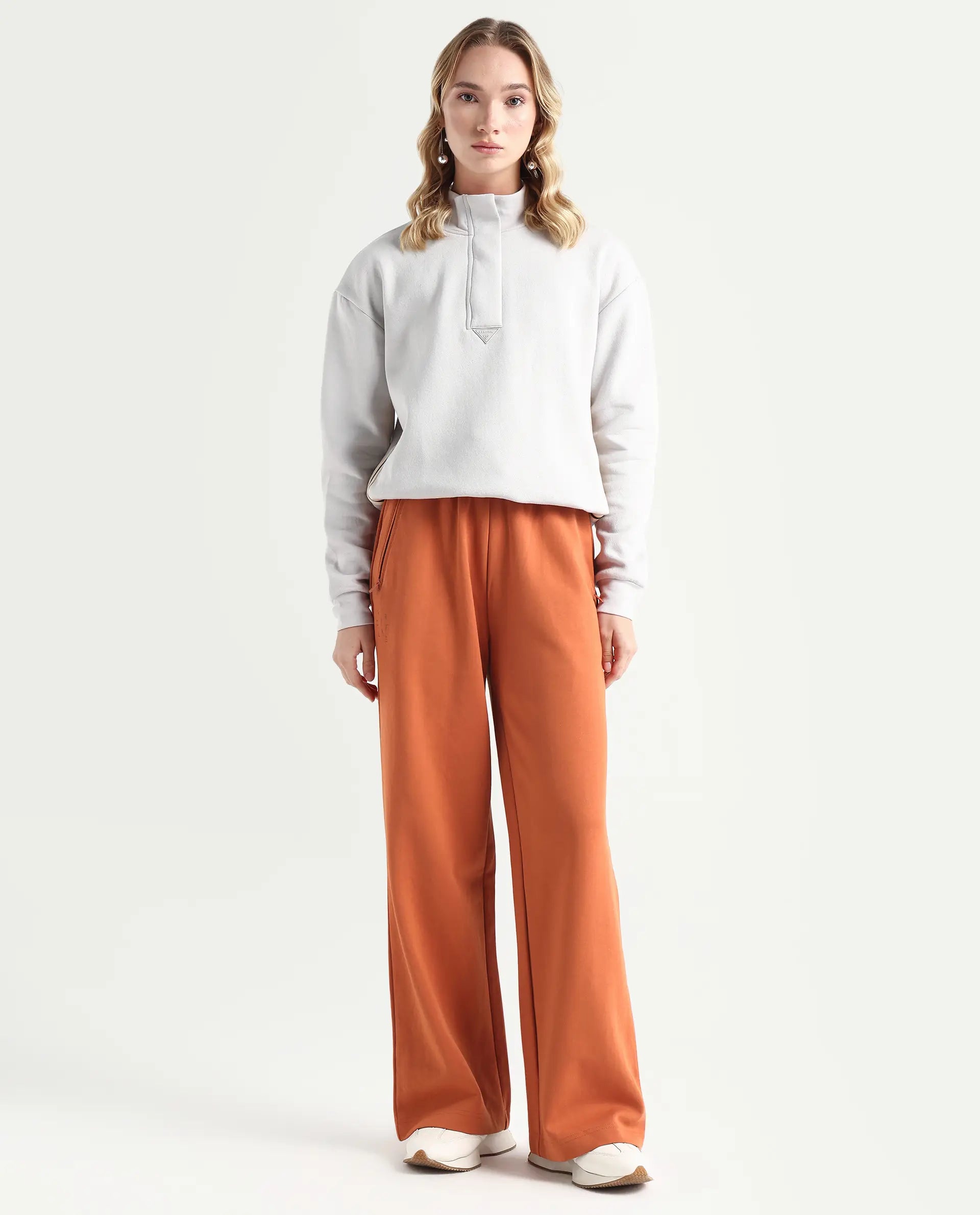 Rareism Women's Heavy Weight Interlock 340 Gsm Cotton Blend Plain Ankle Length Relaxed Fit Track Pant Flared