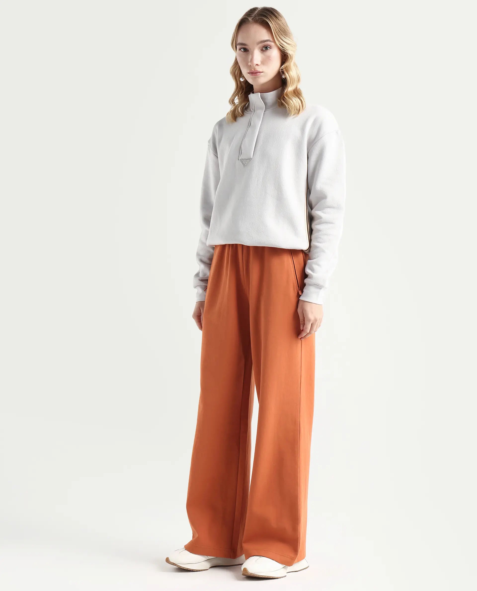Rareism Women's Heavy Weight Interlock 340 Gsm Cotton Blend Plain Ankle Length Relaxed Fit Track Pant Flared