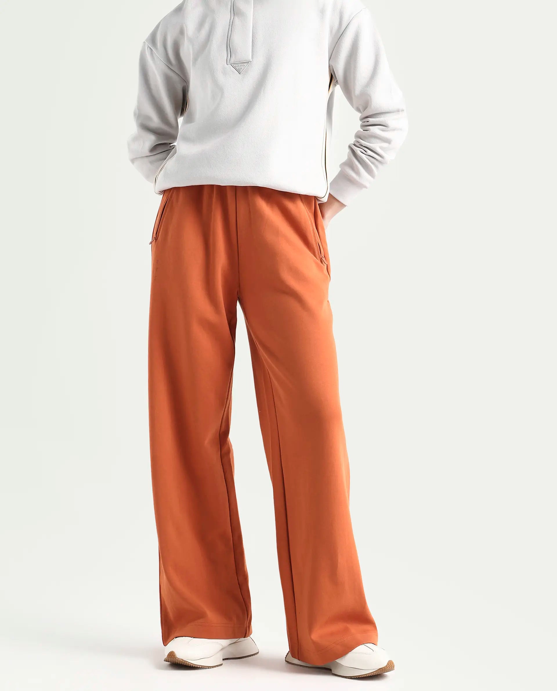 Rareism Women's Heavy Weight Interlock 340 Gsm Cotton Blend Plain Ankle Length Relaxed Fit Track Pant Flared