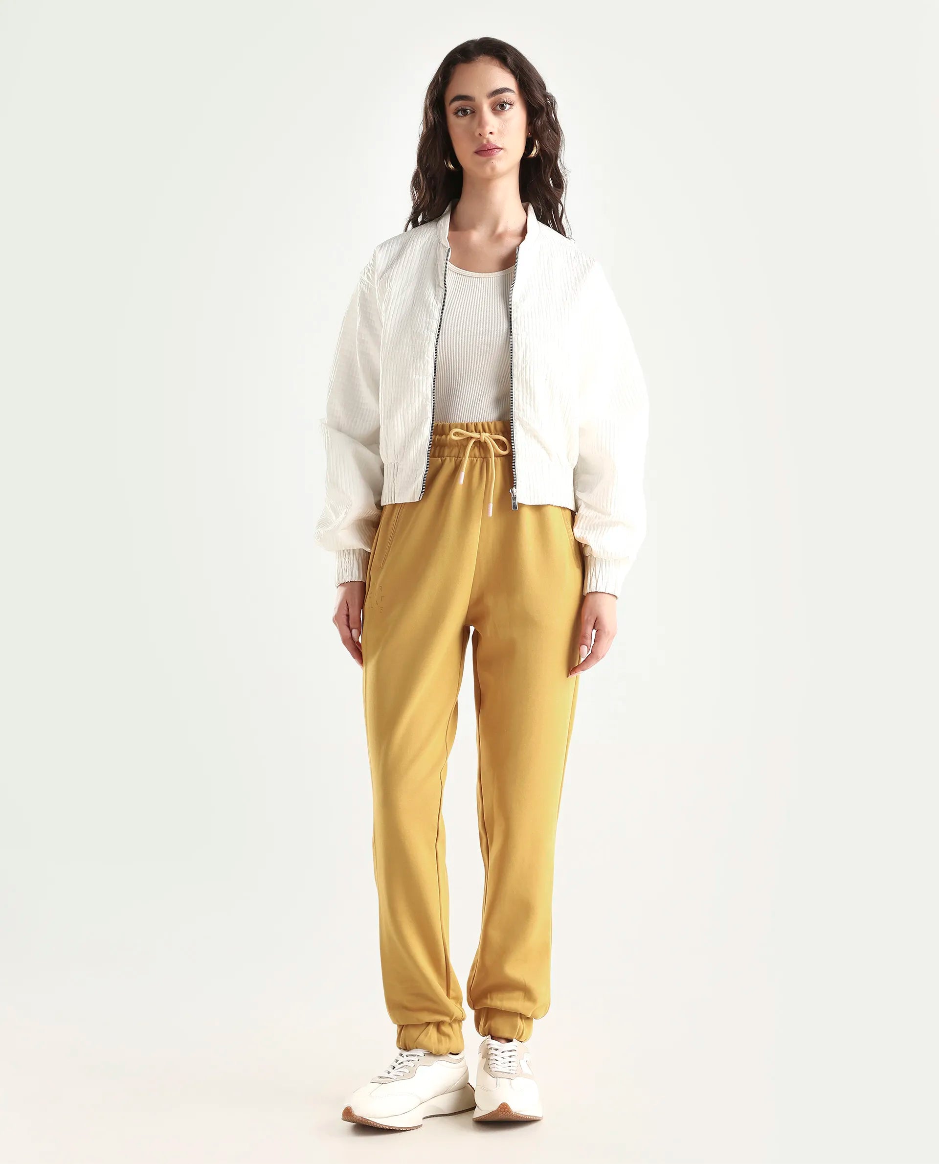 Rareism Women's Heavy Weight Interlock 340 Gsm Cotton Blend Plain Ankle Length Relaxed Fit Track Pant