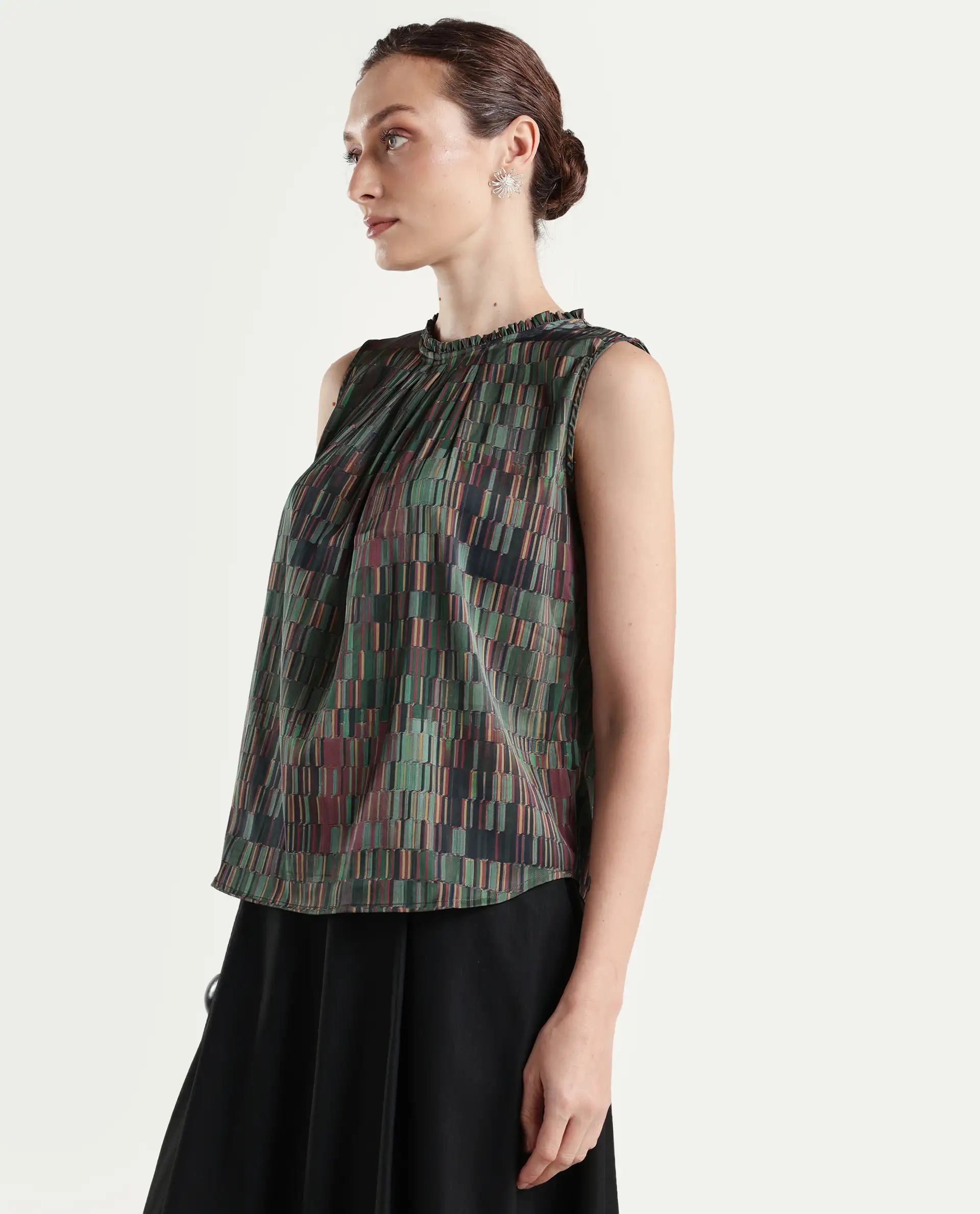 Rareism Women's Giselle Olive Polyester Crew Neck Geometric Print Sleeveless Regular Fit Top