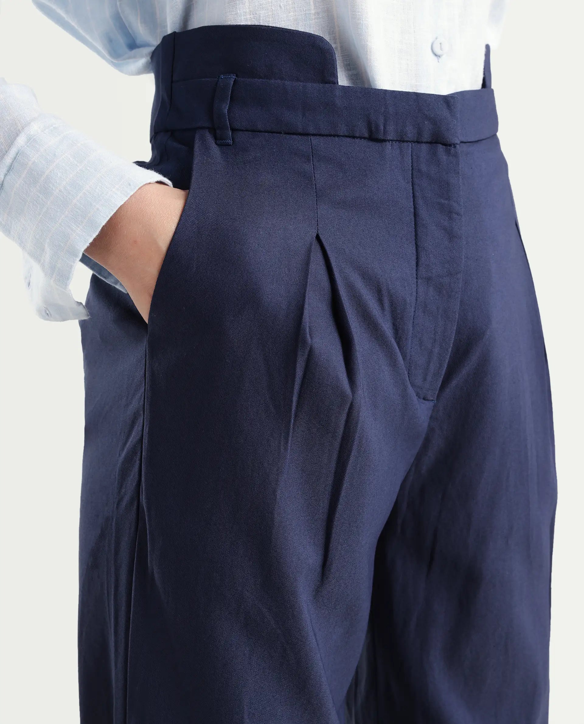 Rareism Women's Evanova Navy Polyester Blend Plain Ankle Length Regular Fit Trouser