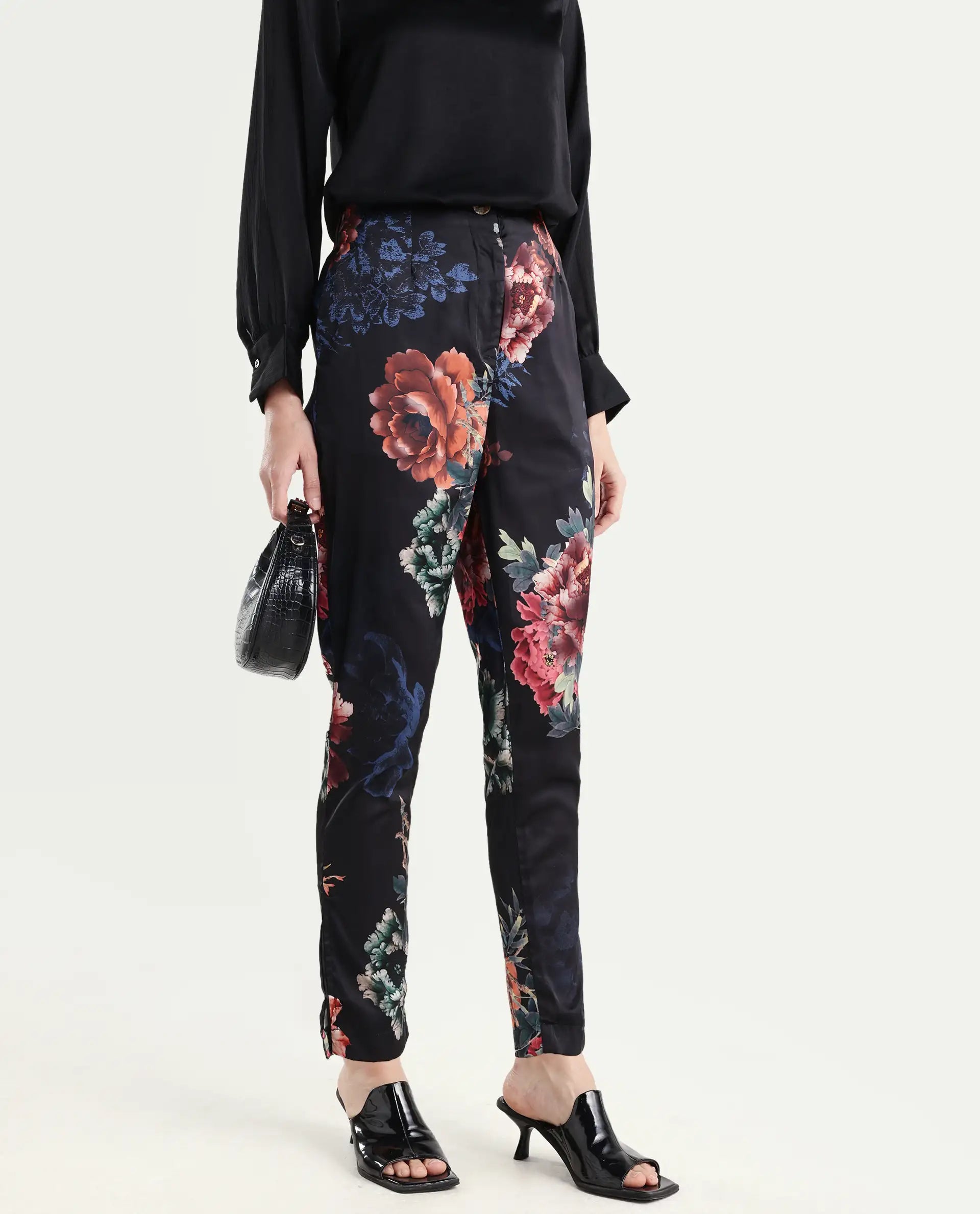 Rareism Women's Wingadium Black Modal Floral Print Ankle Length Regular Fit Trouser