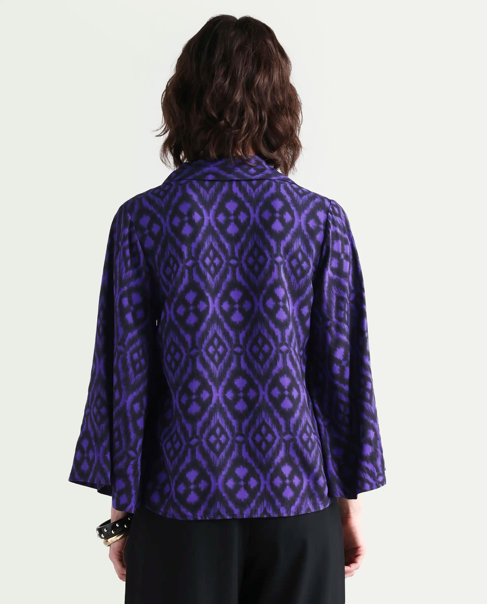 Rareism Women's Jones Dark Navy Viscose Spread Collar Geometric Print Flared Sleeve Relaxed Fit Top