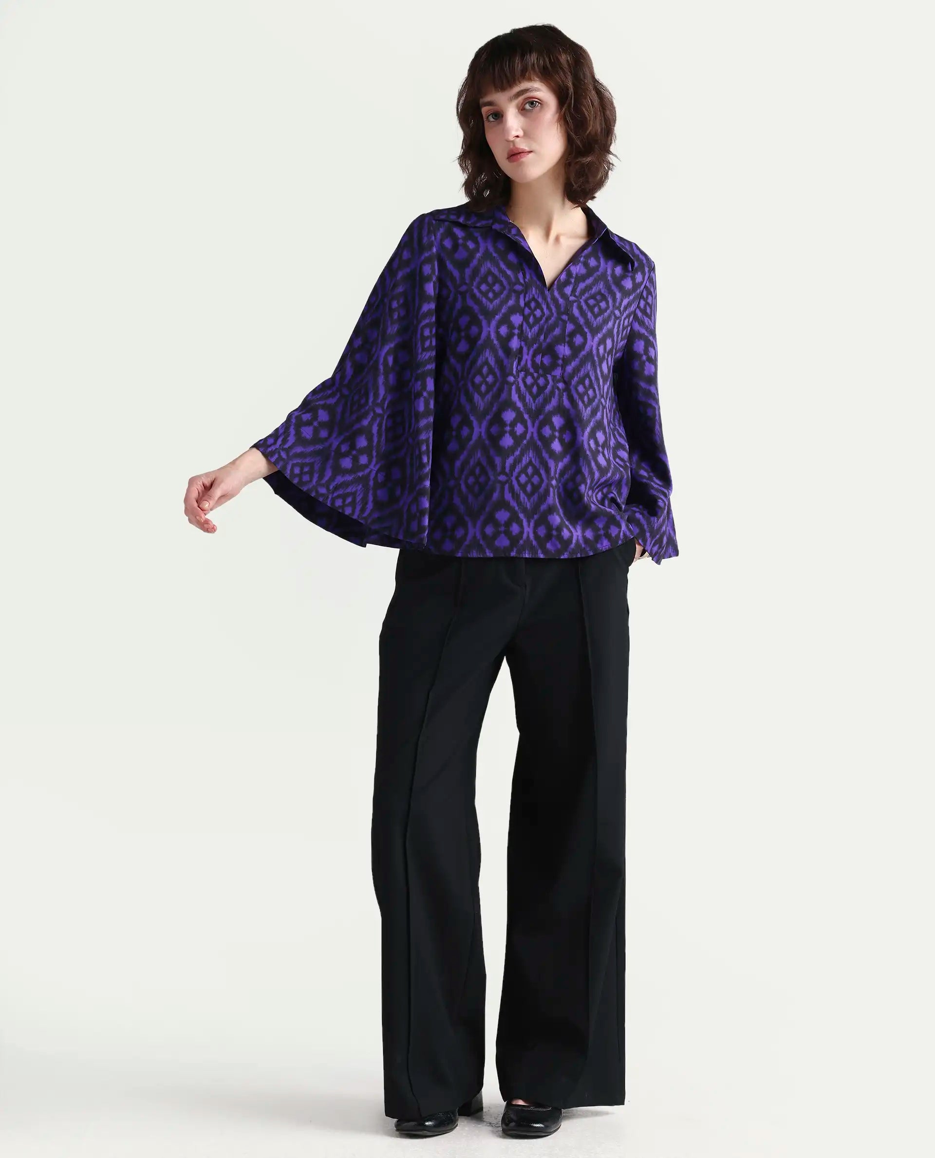 Rareism Women's Jones Dark Navy Viscose Spread Collar Geometric Print Flared Sleeve Relaxed Fit Top
