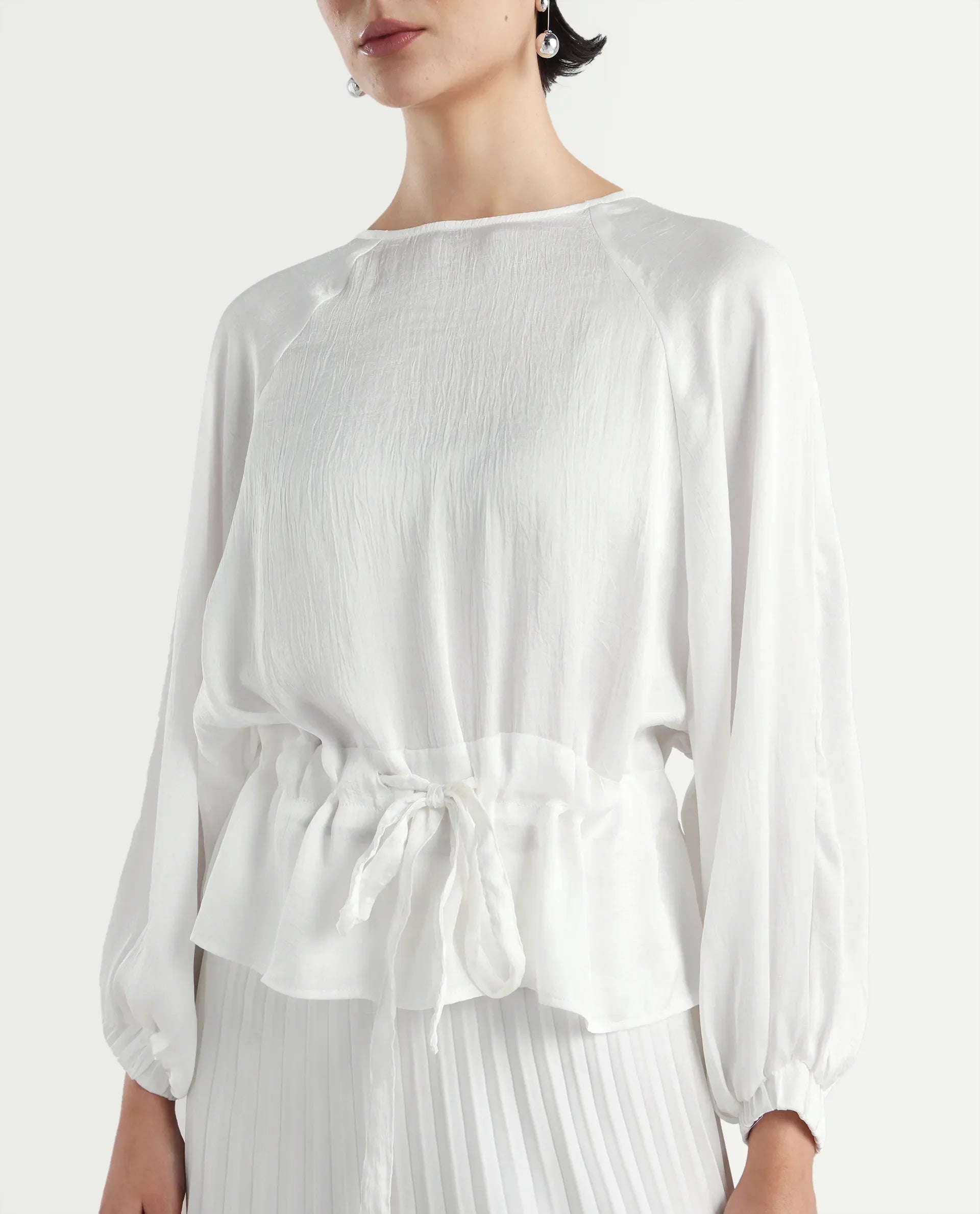 Rareism Women's Lenze White Polyester Boat Neck Plain Volume Sleeve Oversized Top