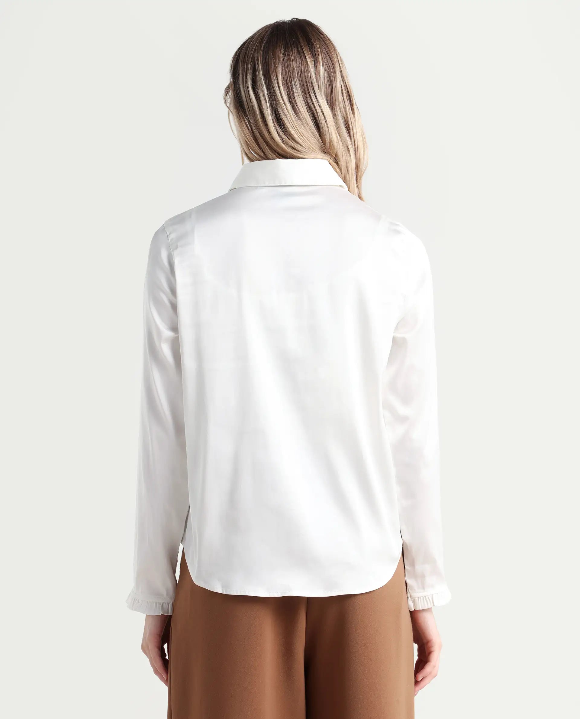 Rareism Women's Uitson Off White Polyester Sweetheart Neck Plain Raglan Sleeve Relaxed Fit Top