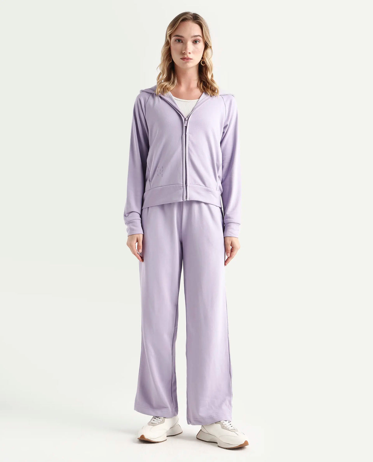 Rareism Women's Pazoo T Pastel Purple Cotton Blend Plain Ankle Length Flared Track Pant