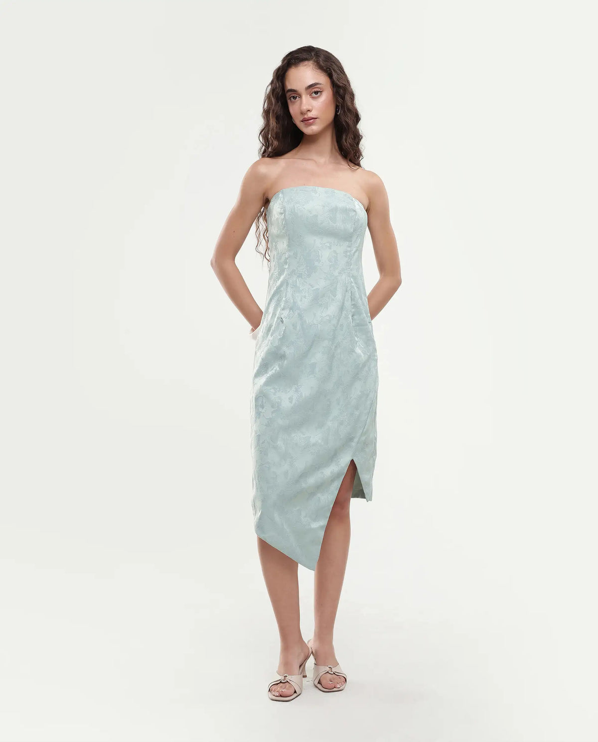 Rareism Women's Krakow Light Blue Polyester Shoulder Strap Plain Sleeveless Knee Length Bodycon Dress