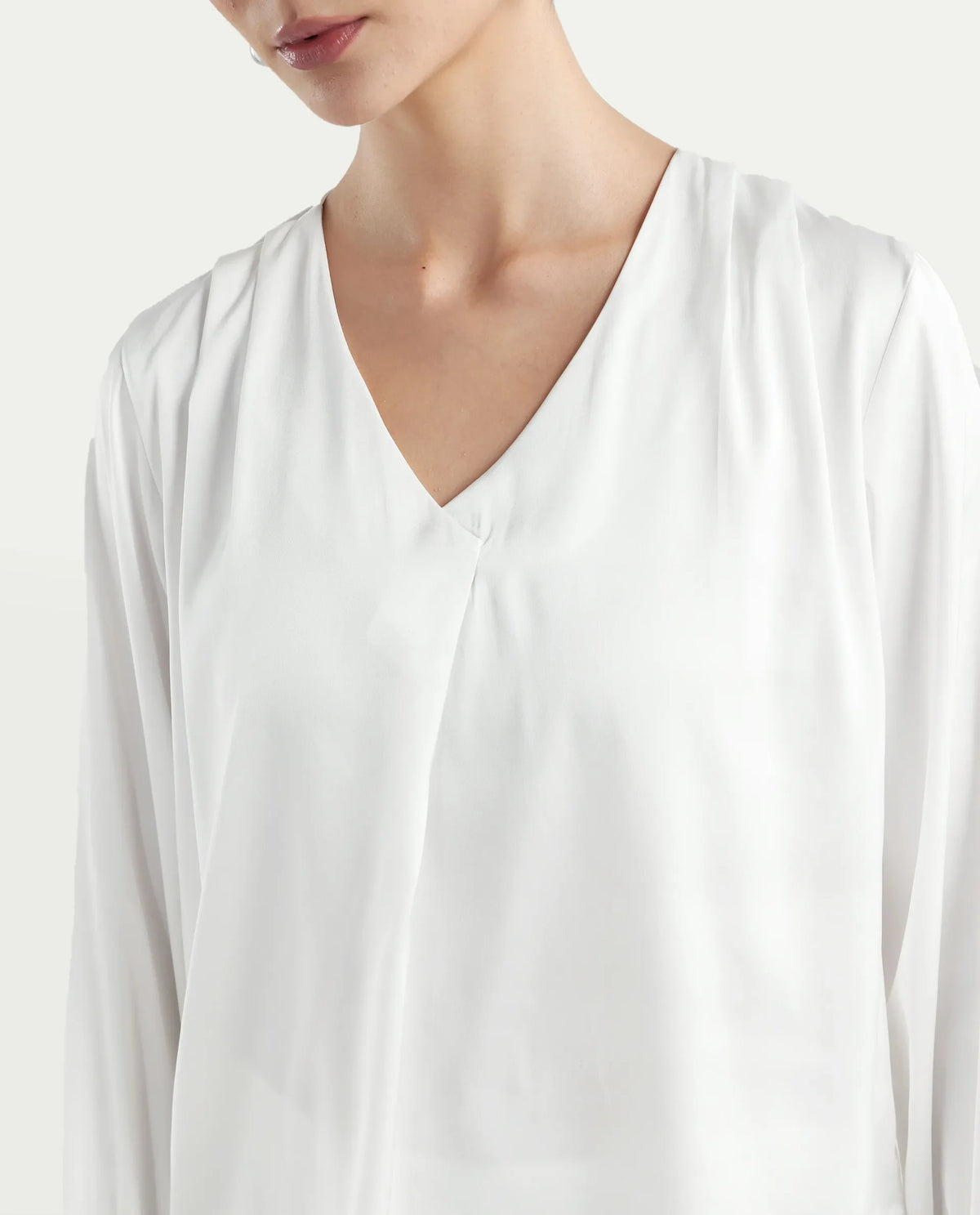 Rareism Women's Lohan White Polyester V-Neck Plain Cuffed Sleeve Regular Fit Top