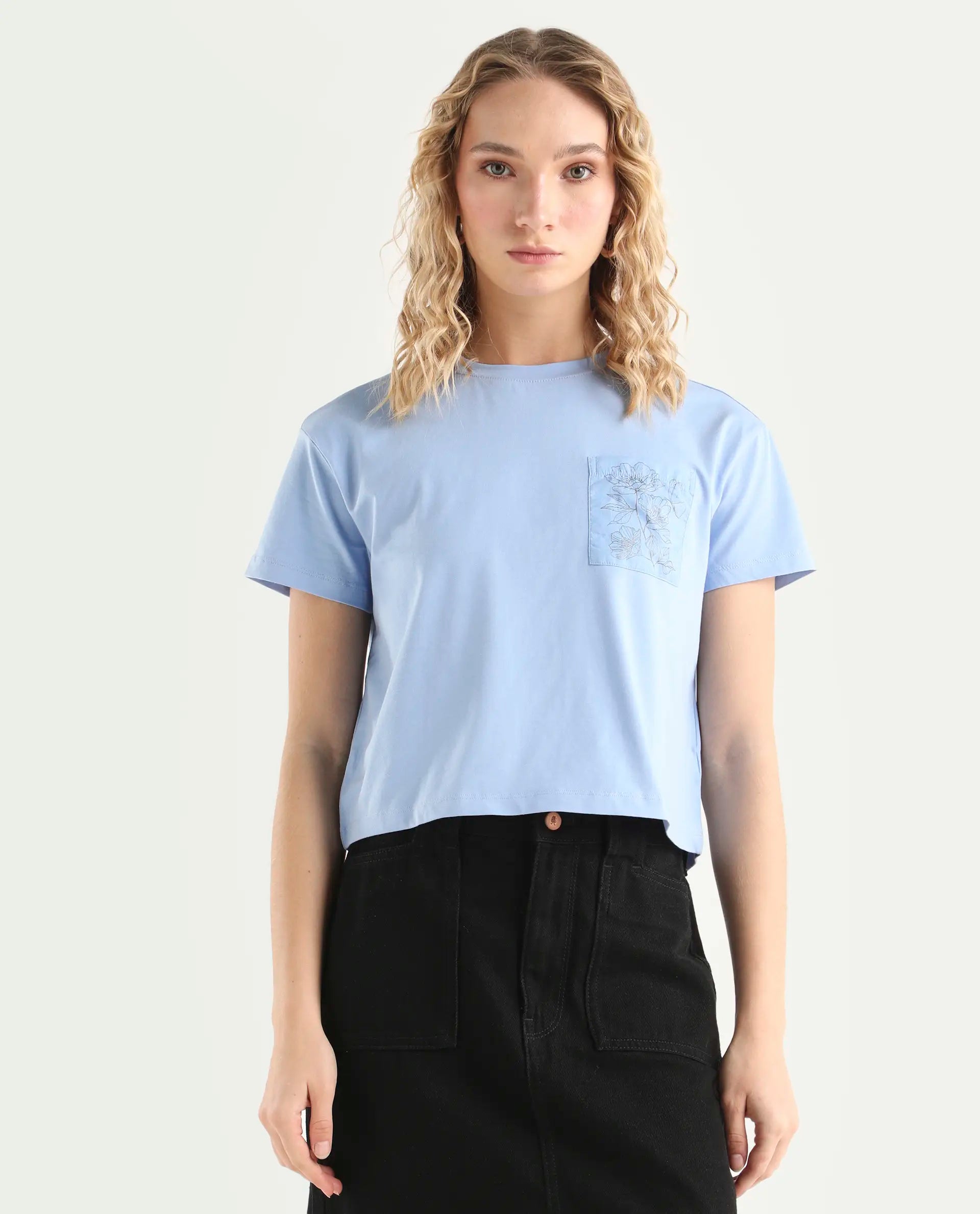 Rareism Women's Strankle Blue Cotton Blend Crew Neck Graphic Print Crop Regular Fit T-Shirt