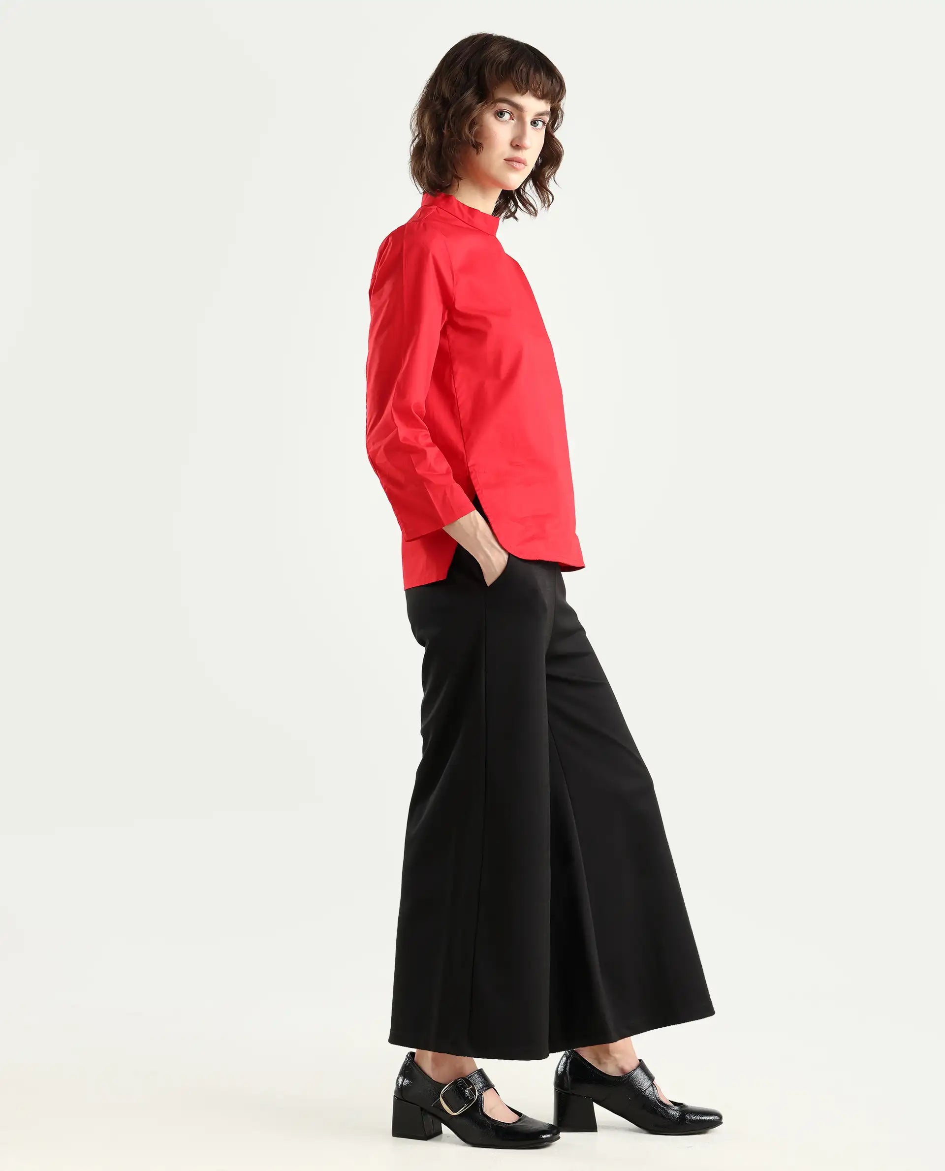 Rareism Women's Shoyo Black Polyester Plain Midi Flared Trouser