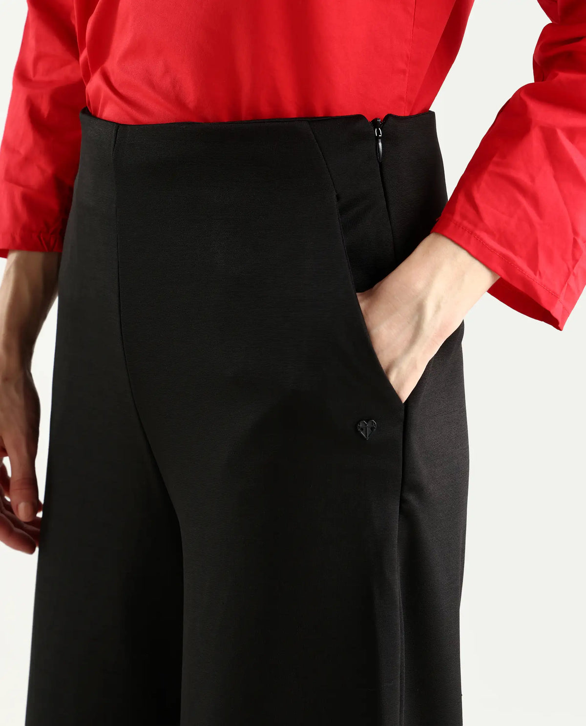 Rareism Women's Shoyo Black Polyester Plain Midi Flared Trouser