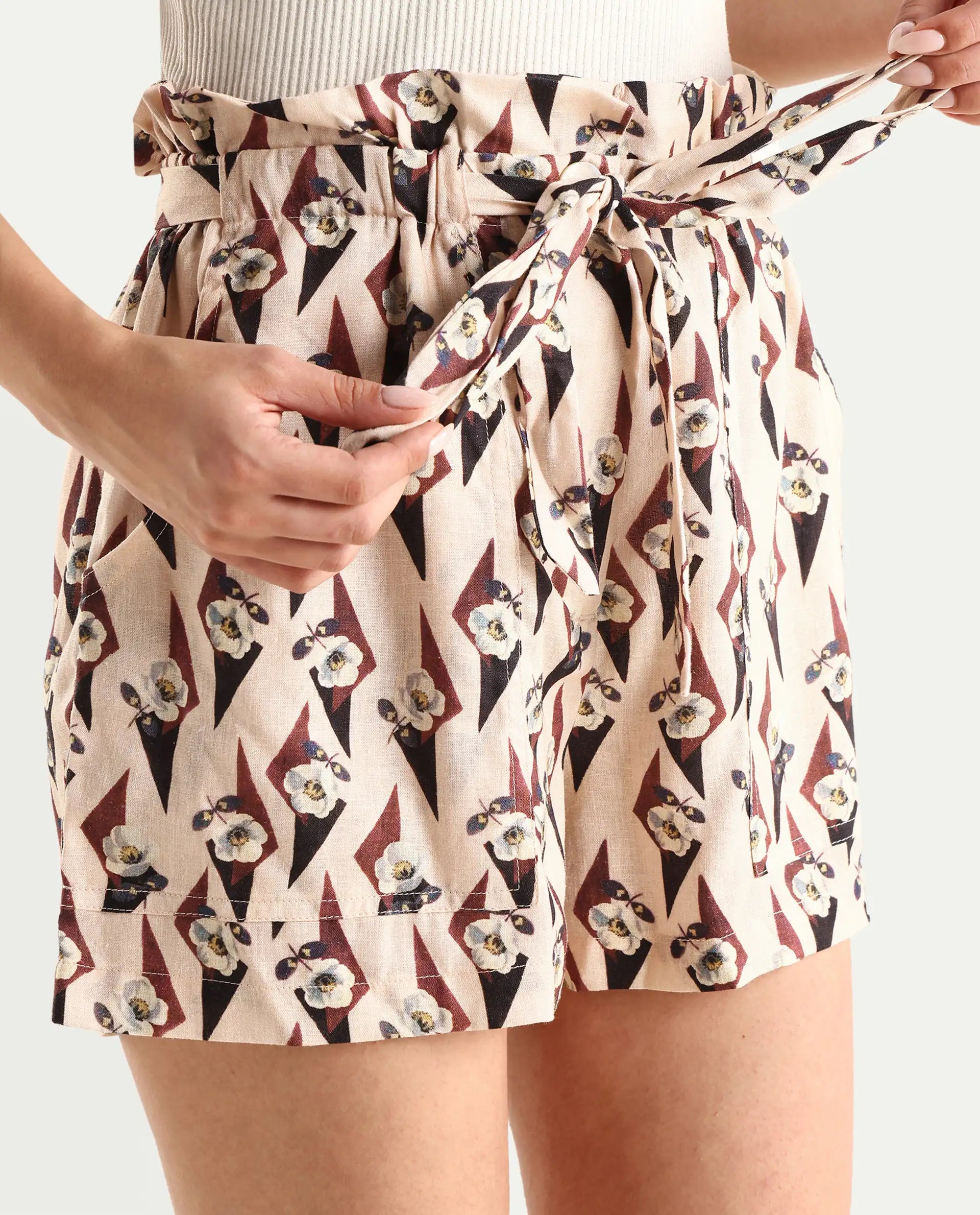 Rareism Women's Pistoia Multi Viscose Blend Floral Print Mini Regular Fit Shorts