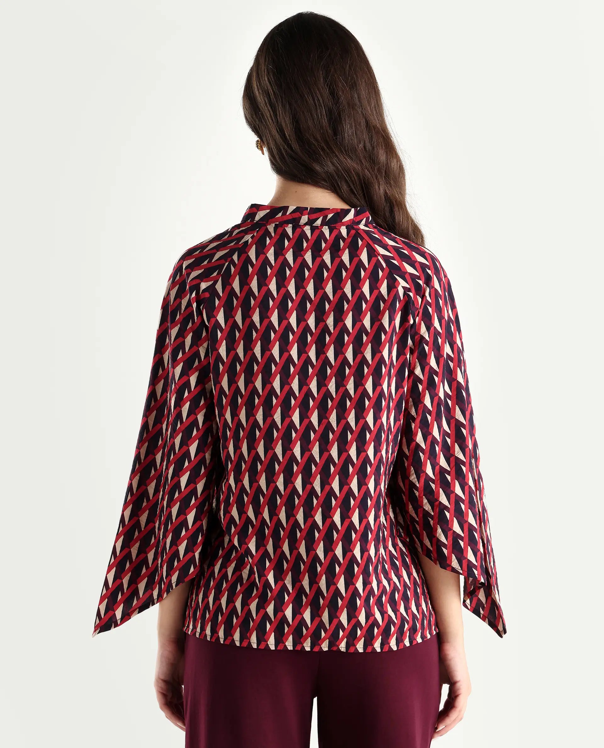 Rareism Women's Palin Dark Multi Nylon Blend V-Neck Geometric Print Raglan Sleeve Regular Fit Top