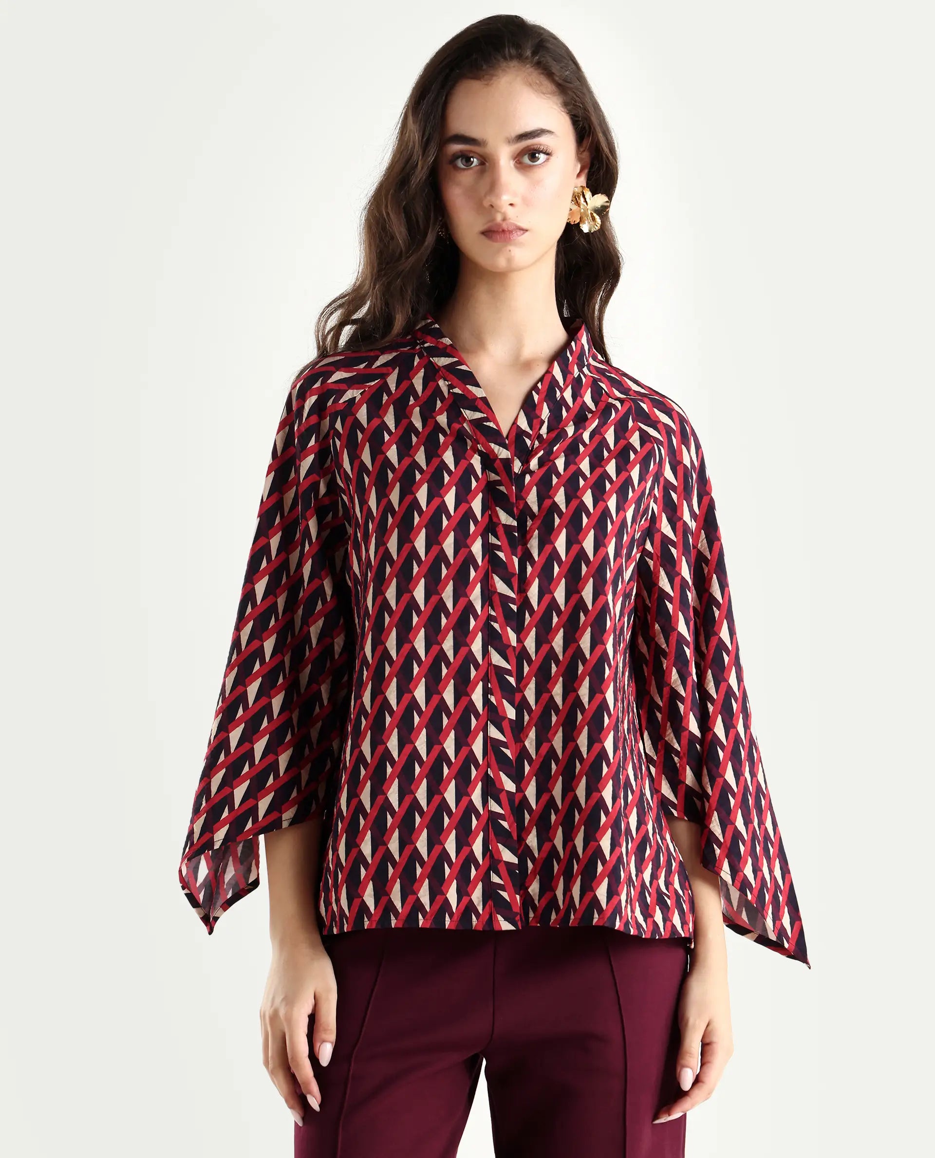 Rareism Women's Palin Dark Multi Nylon Blend V-Neck Geometric Print Raglan Sleeve Regular Fit Top