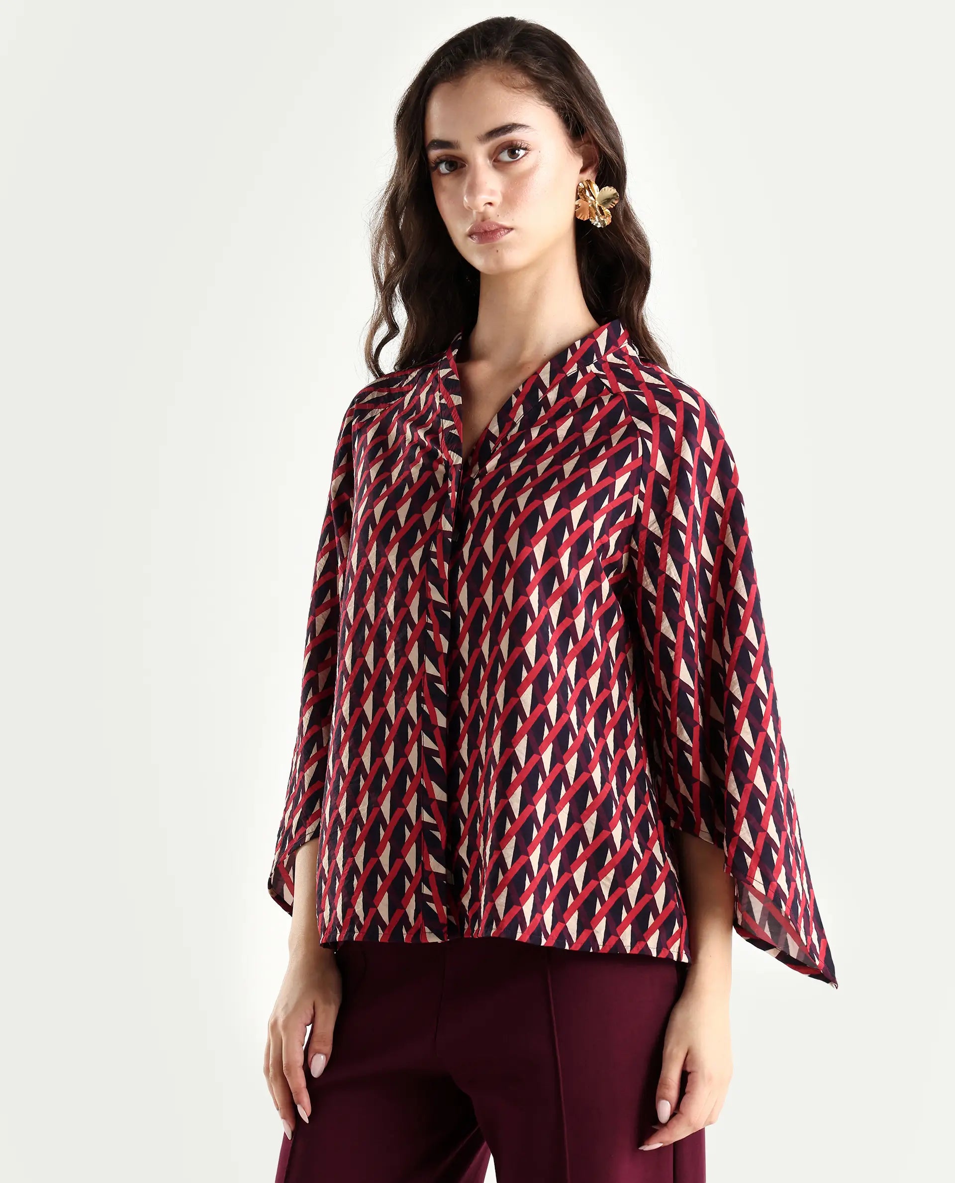 Rareism Women's Palin Dark Multi Nylon Blend V-Neck Geometric Print Raglan Sleeve Regular Fit Top