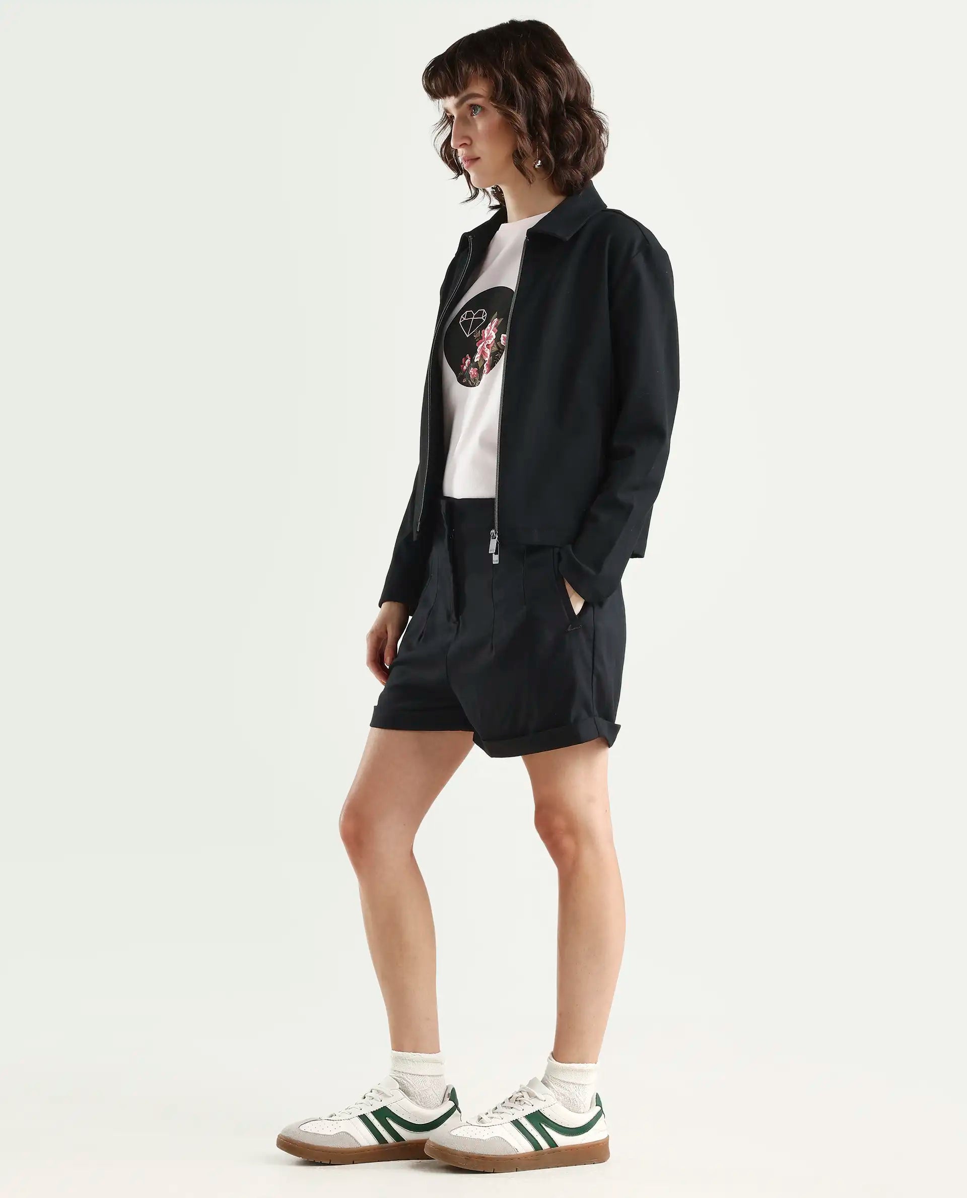 Rareism Women's Maslin Black Polyester Plain Mini Regular Fit Shorts