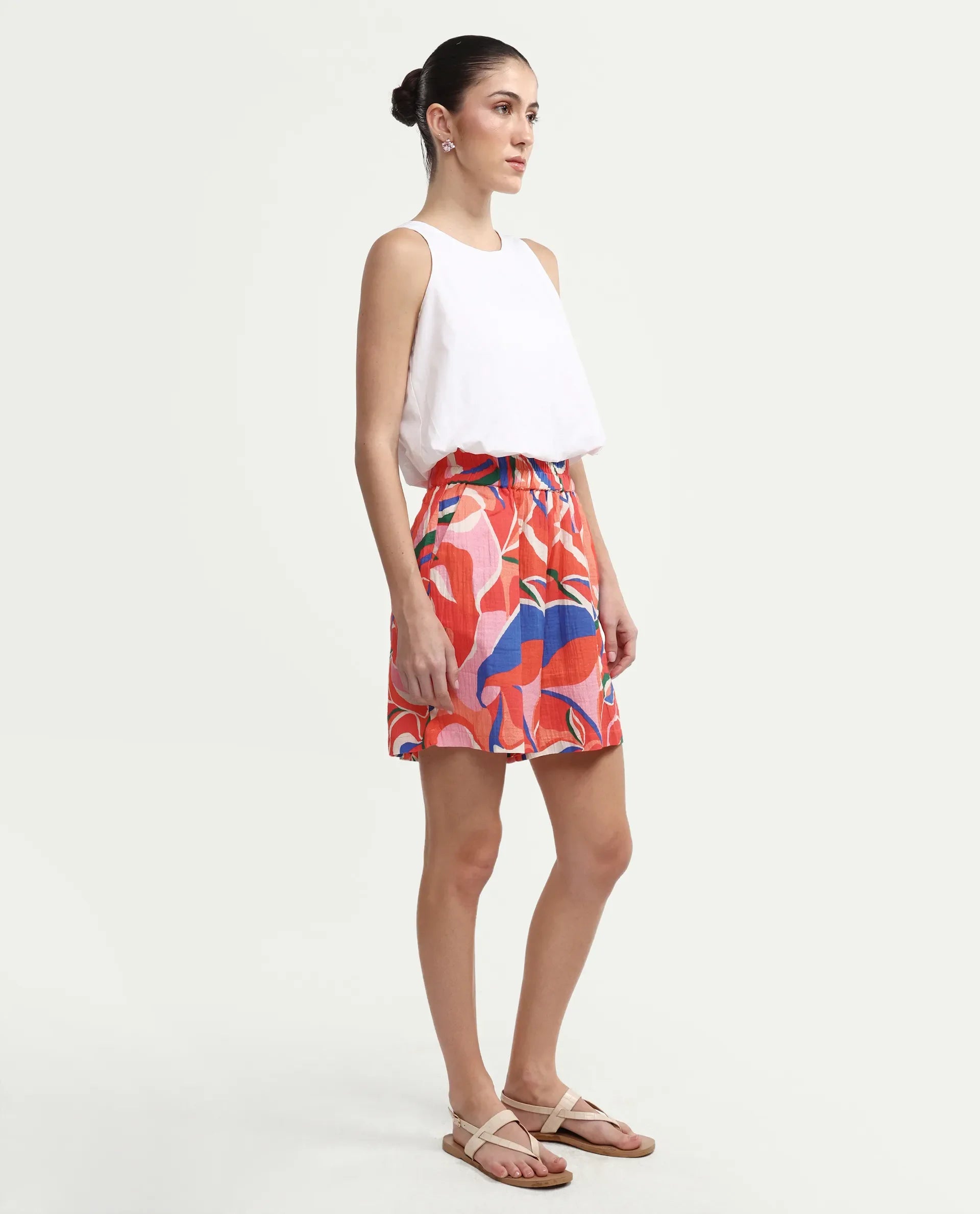 Rareism Women's Kabuto-B Multi Cotton Blend Abstract Print Mini Relaxed Fit Shorts