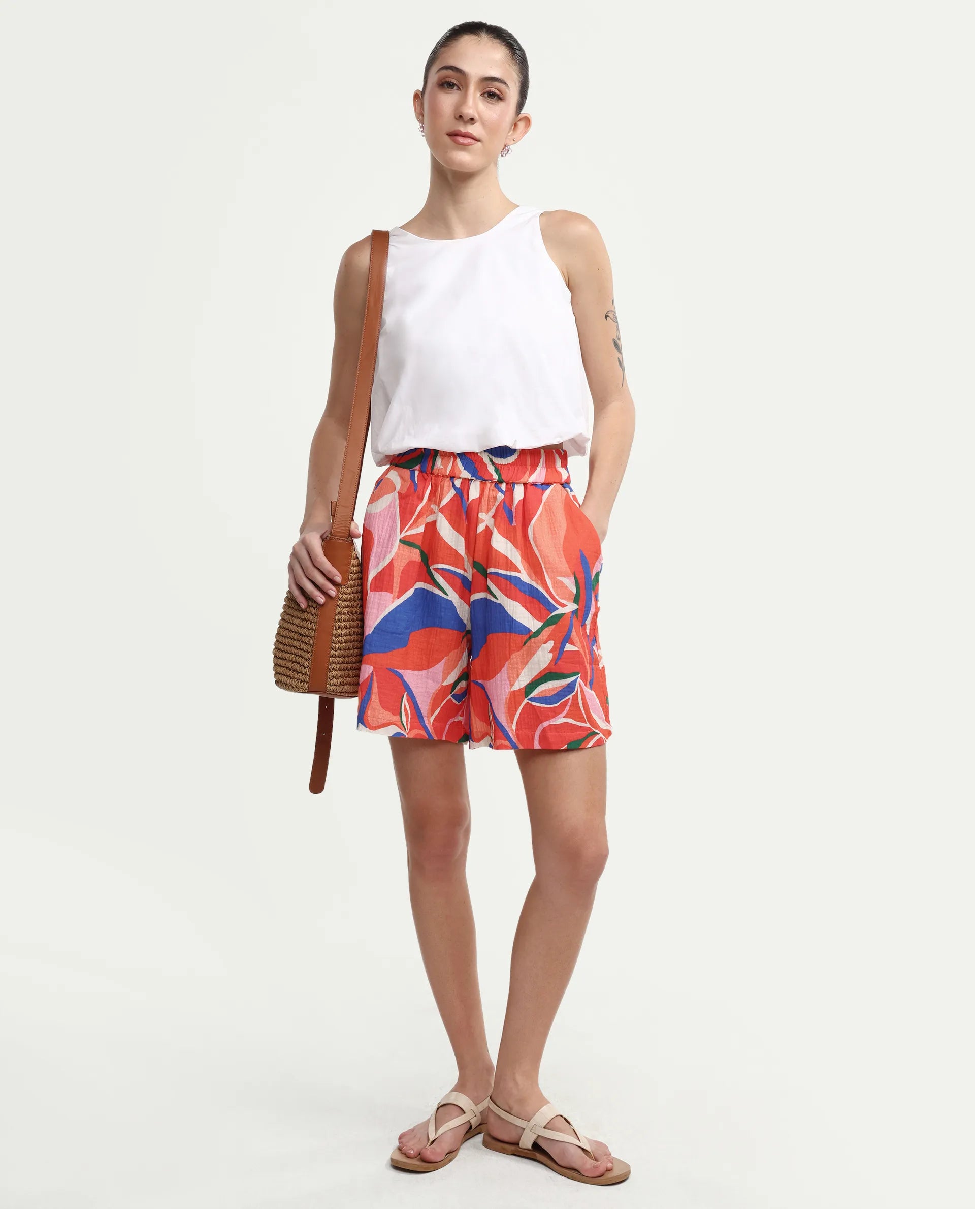 Rareism Women's Kabuto-B Multi Cotton Blend Abstract Print Mini Relaxed Fit Shorts