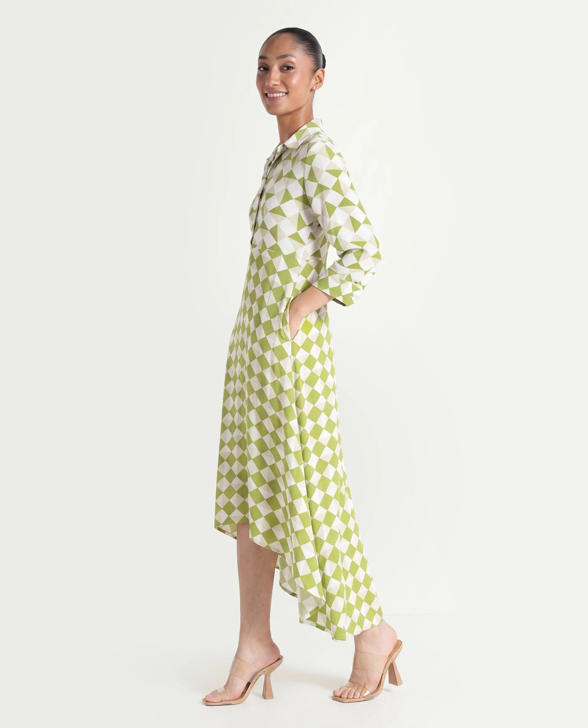 Rareism Women's Alice Light Green Moroccan Crepe Spread Collar Geometric Print Cuffed Sleeve Maxi Flared Dress