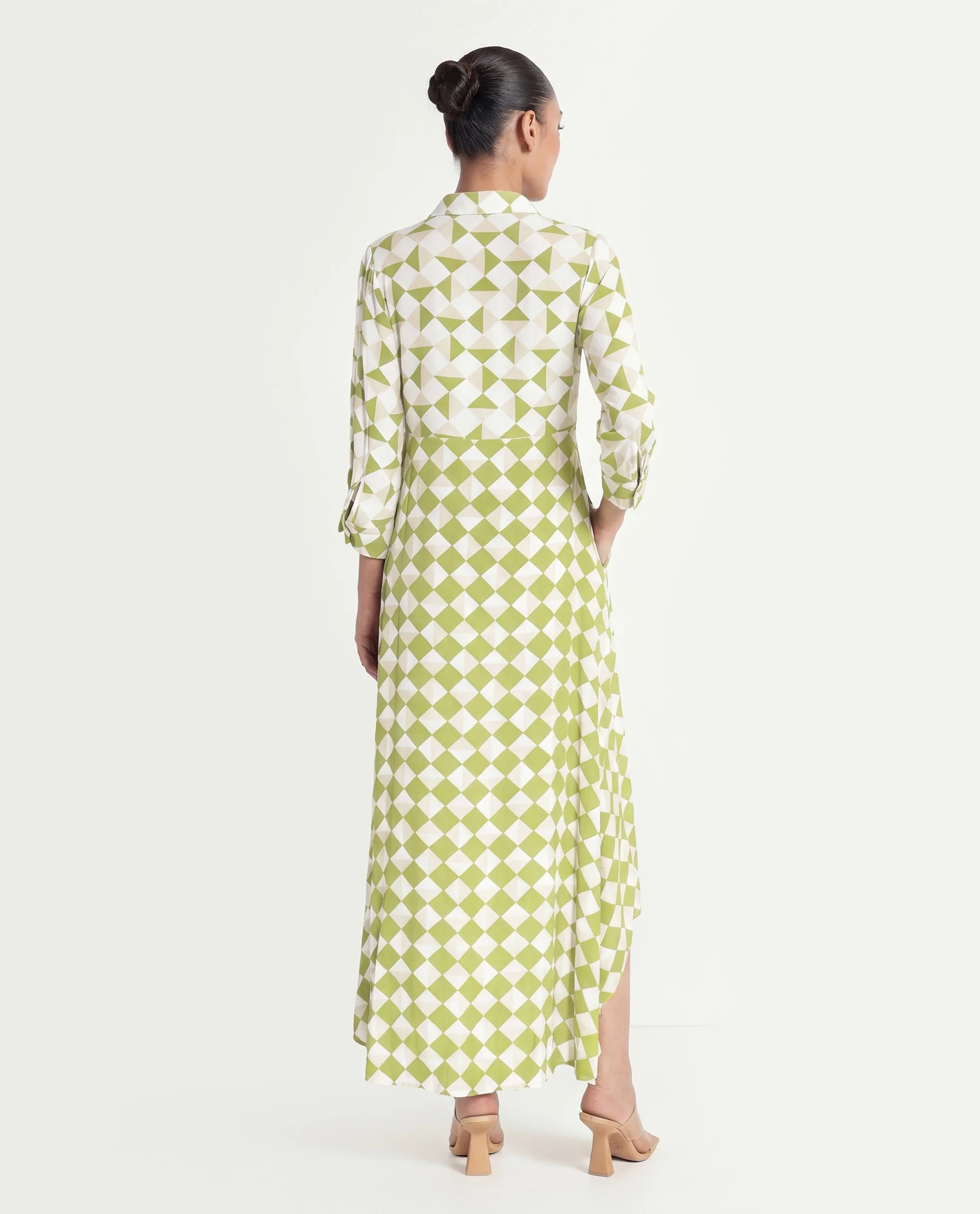 Rareism Women's Alice Light Green Moroccan Crepe Spread Collar Geometric Print Cuffed Sleeve Maxi Flared Dress