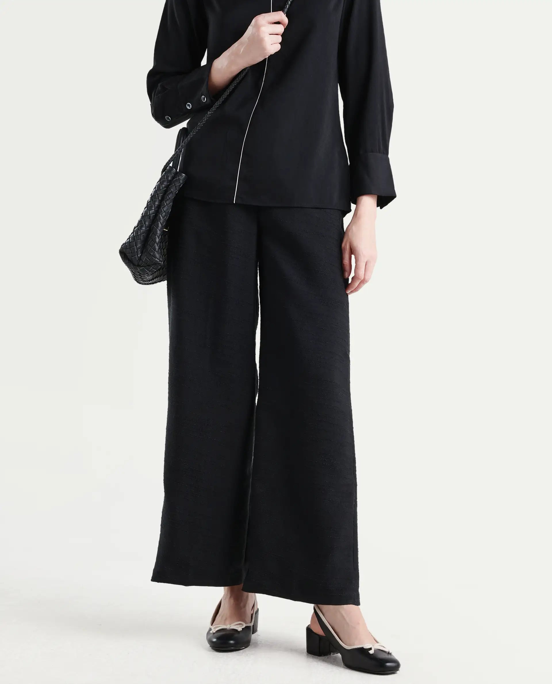 Rareism Women's Pidet-B-Black Satin Plain Ankle Length Wide Trouser