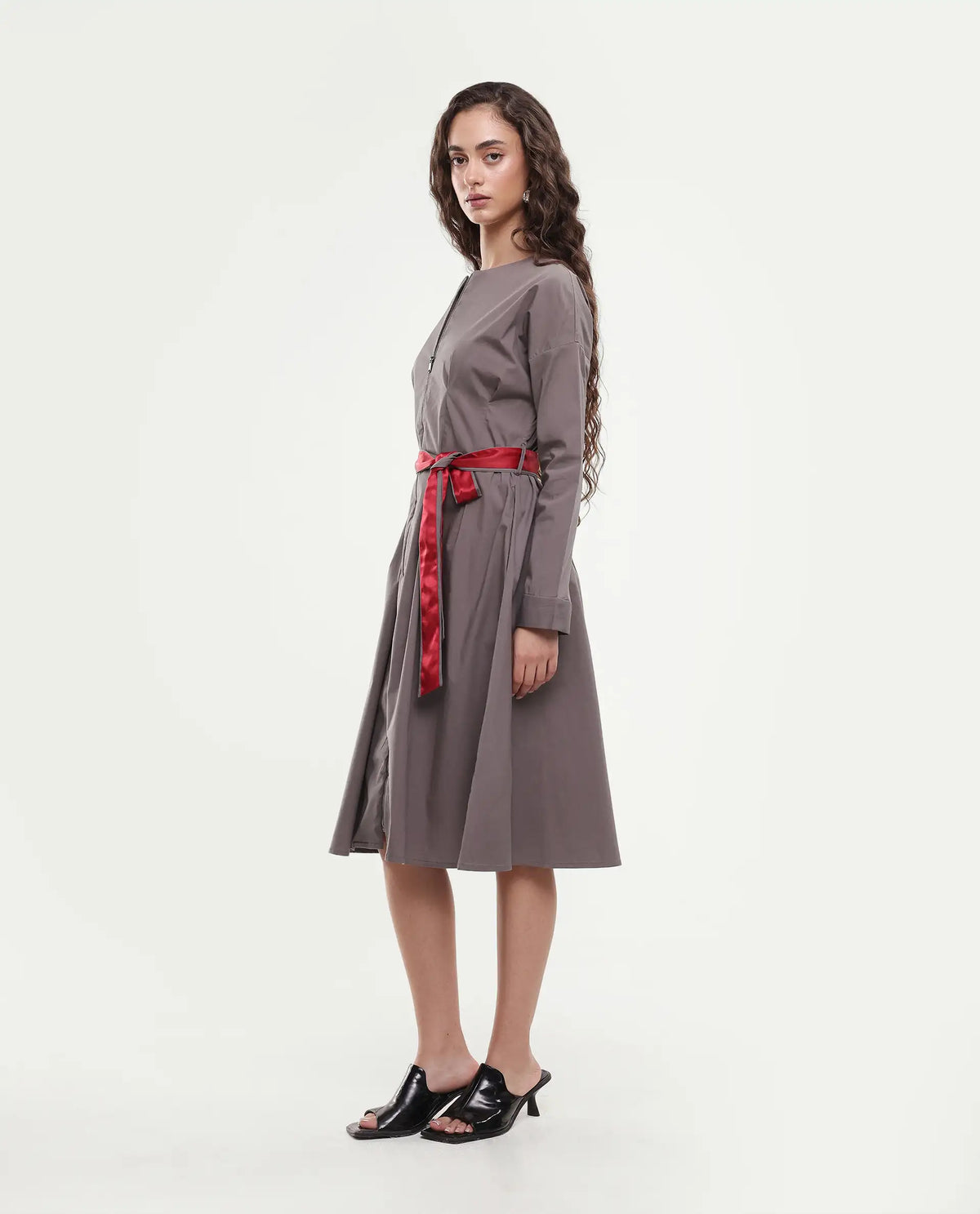 Rareism Women's Cyti Grey Cotton Blend Round Neck Plain Cuffed Sleeve Knee Length Flared Dress
