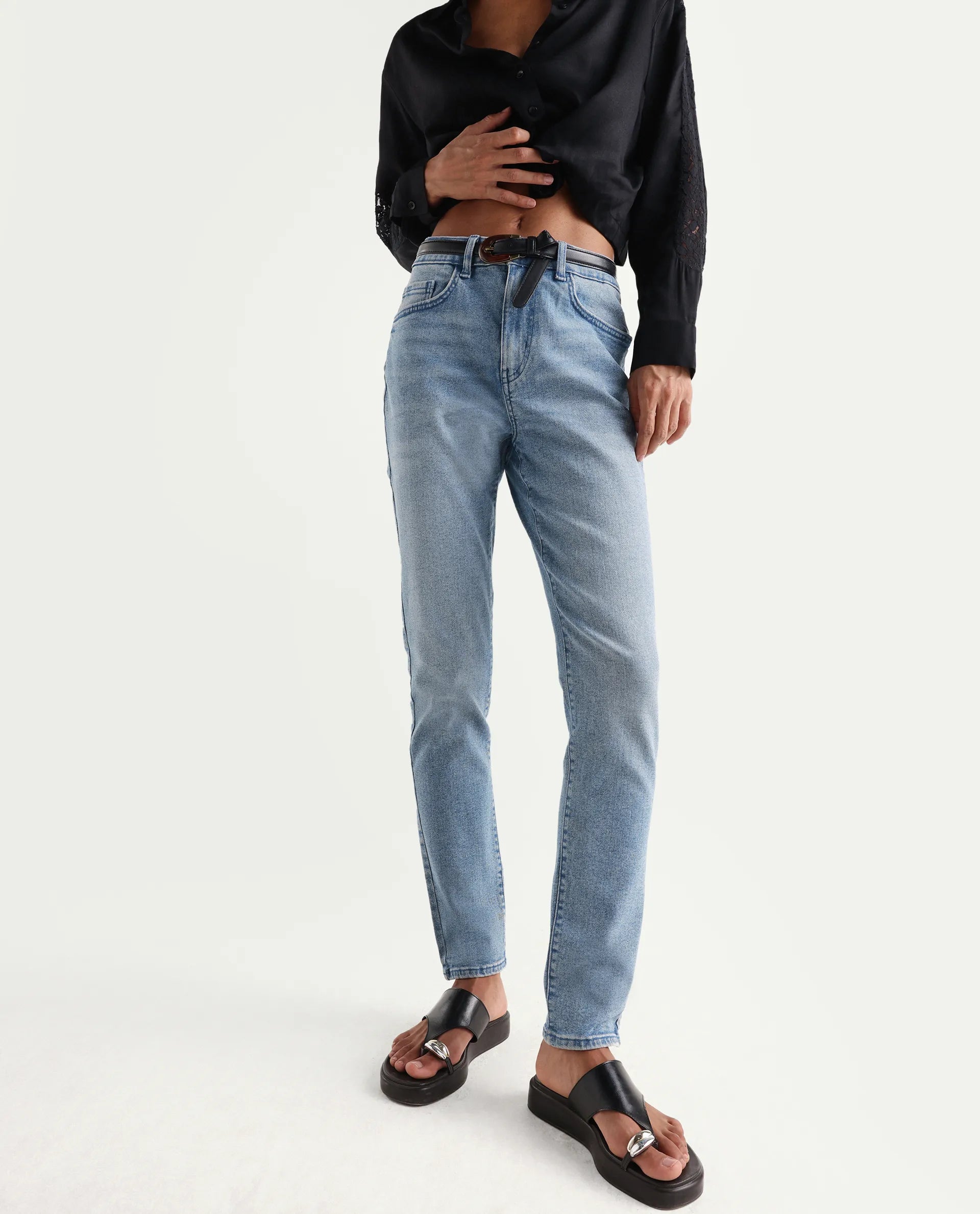 Rareism Women's Zingo Light Blue Cotton Blend Plain Ankle Length Skinny Fit Jeans