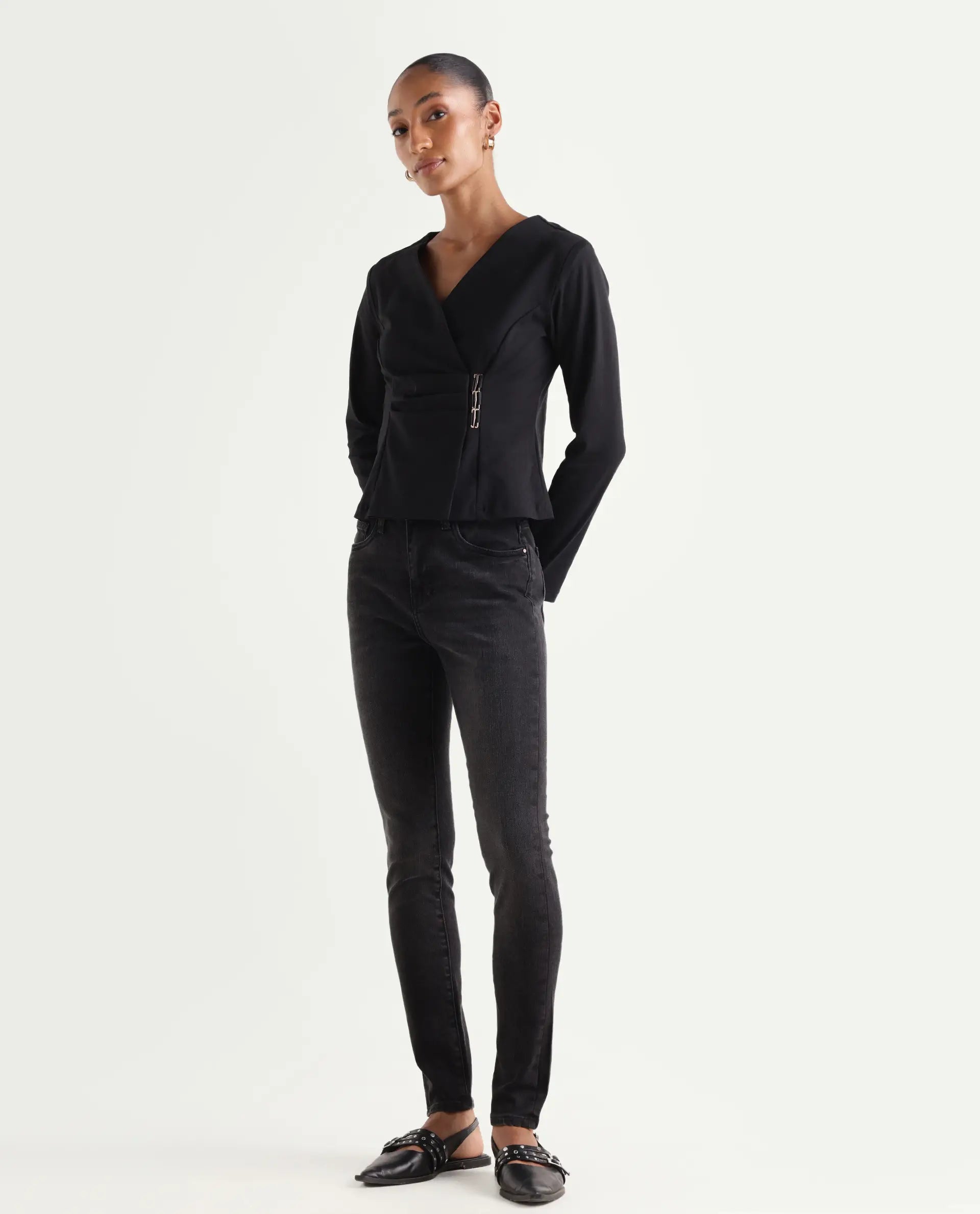 Rareism Women's Zingy Black Cotton Blend Plain Ankle Length Sleek Skinny Fit Jeans