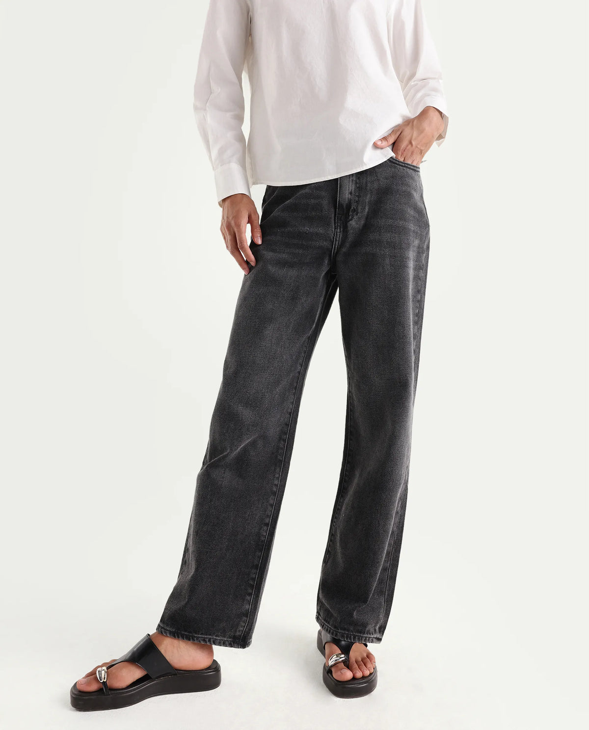 Rareism Women's Baeu Grey Cotton Blend Plain Ankle Length Straight Fit Jeans