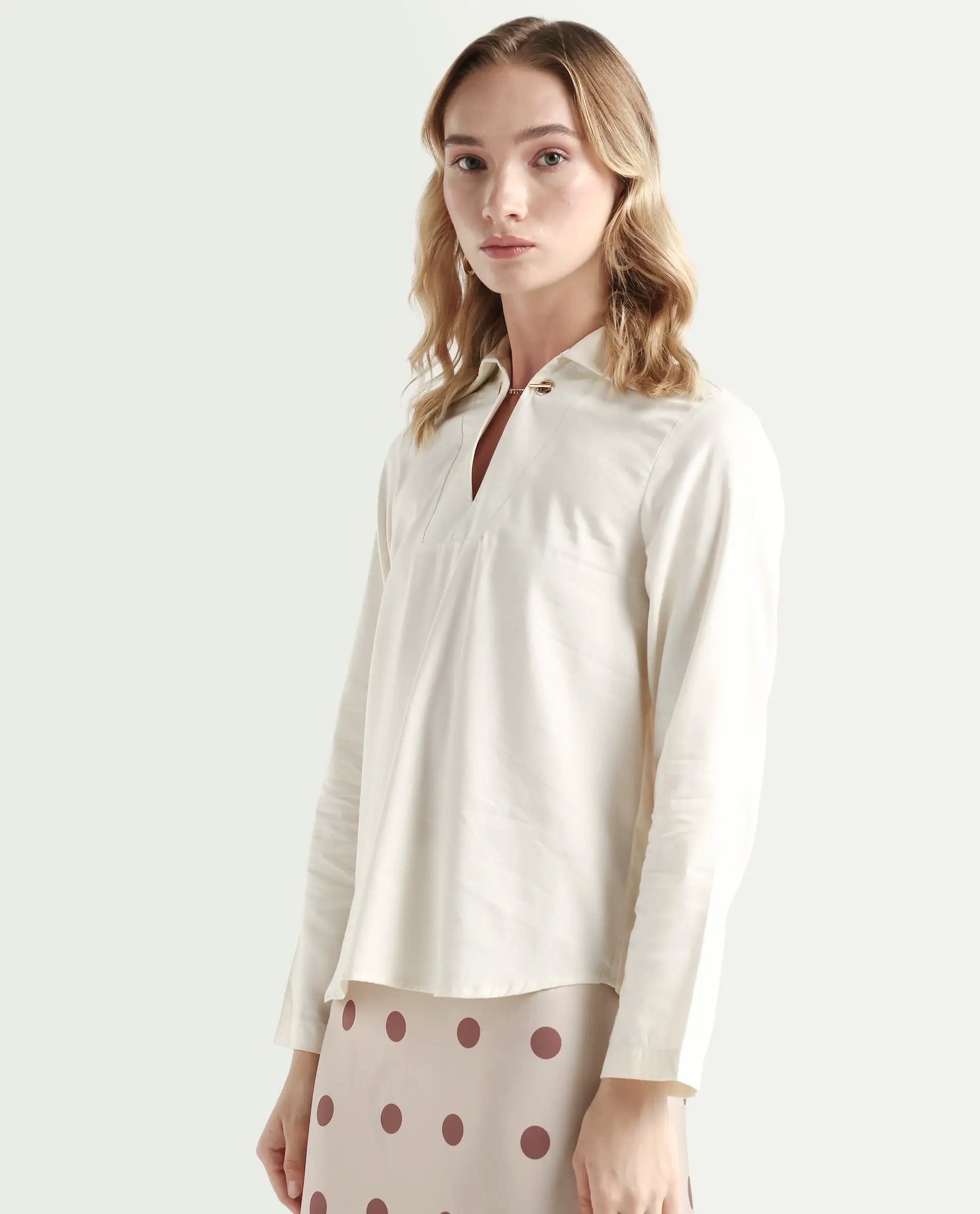 Rareism Women's Ronwok Off White Modal Spread Collar Plain Regular Fit Top