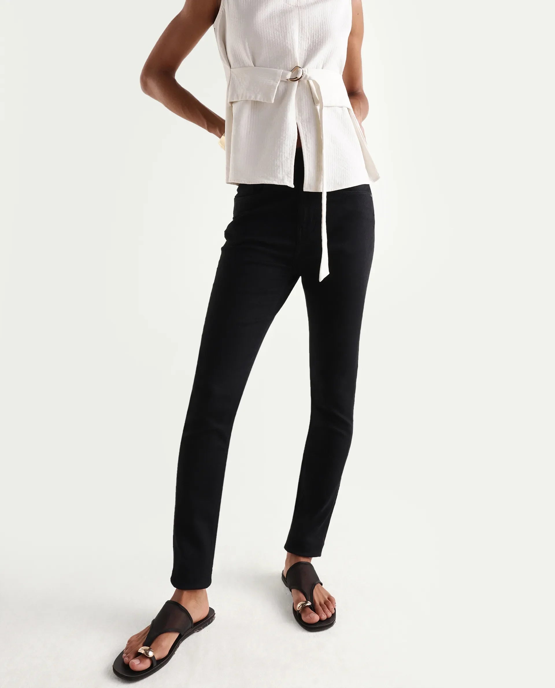 Rareism Women's Dengo Black Cotton Blend Skinny Plain Jeans
