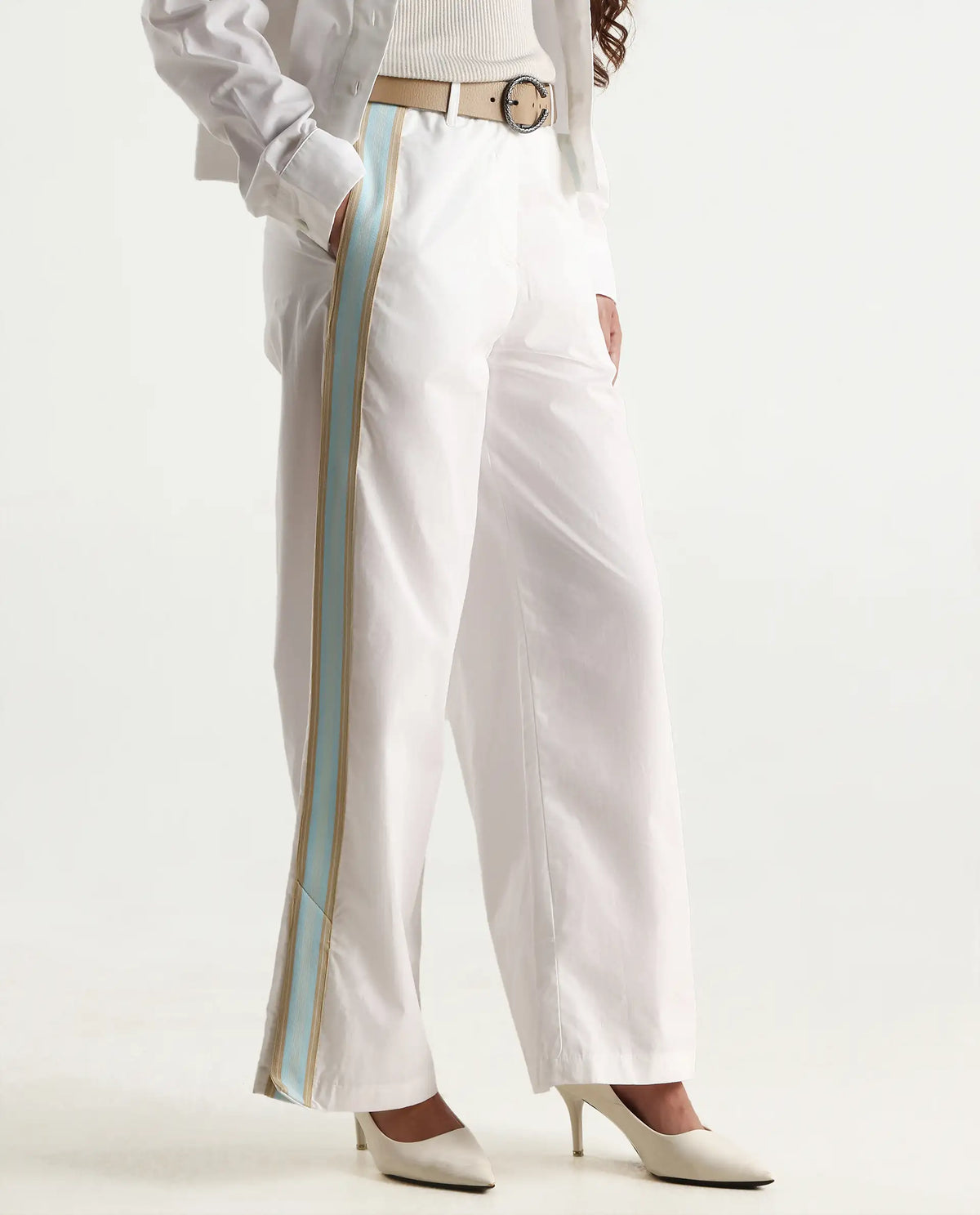 Rareism Women's Nocam B Off White Cotton Plain Ankle Length Wide Trouser