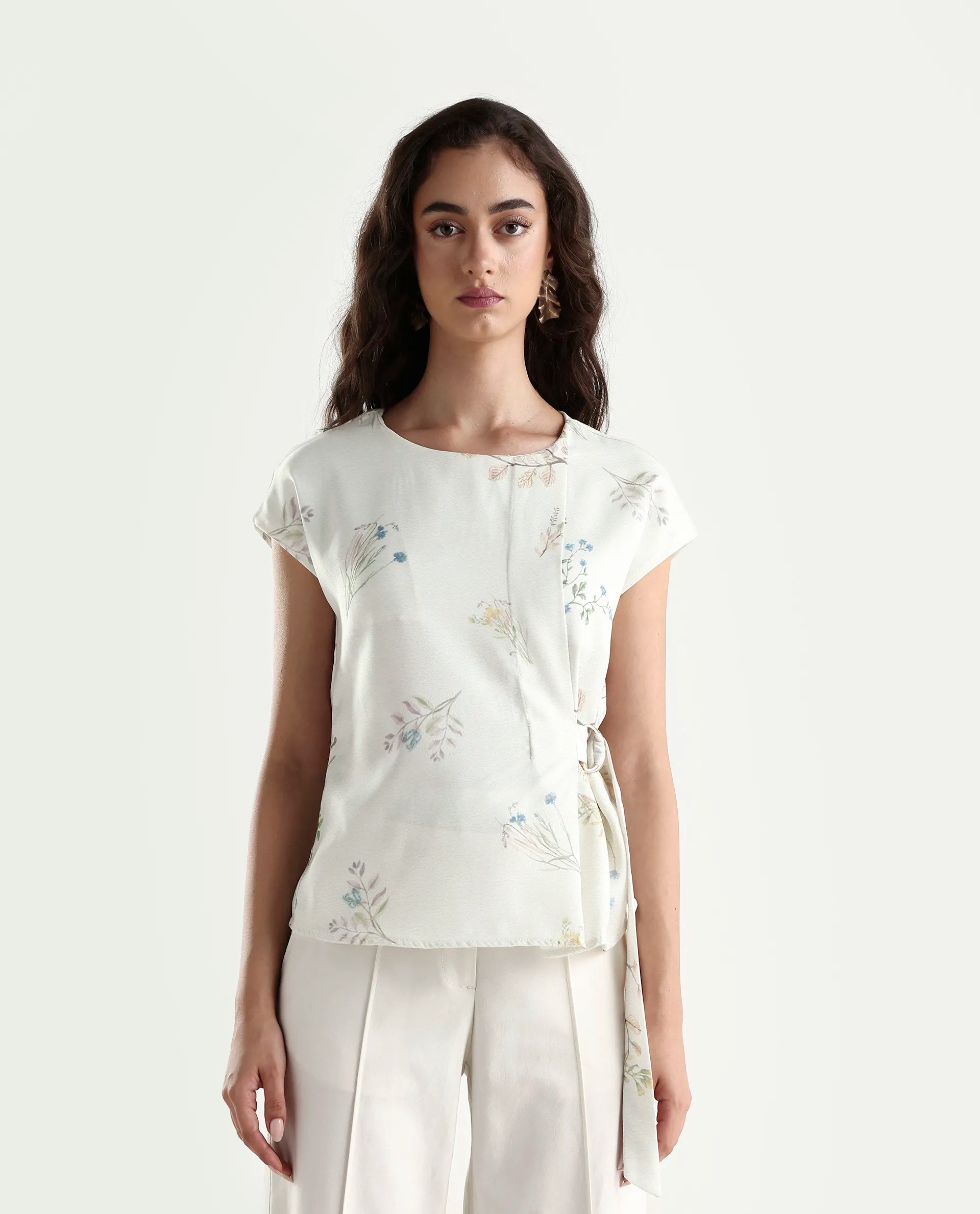 Rareism Women's Prerthi Multi Polyester Round Neck Floral Print Extended Sleeves Regular Fit Top