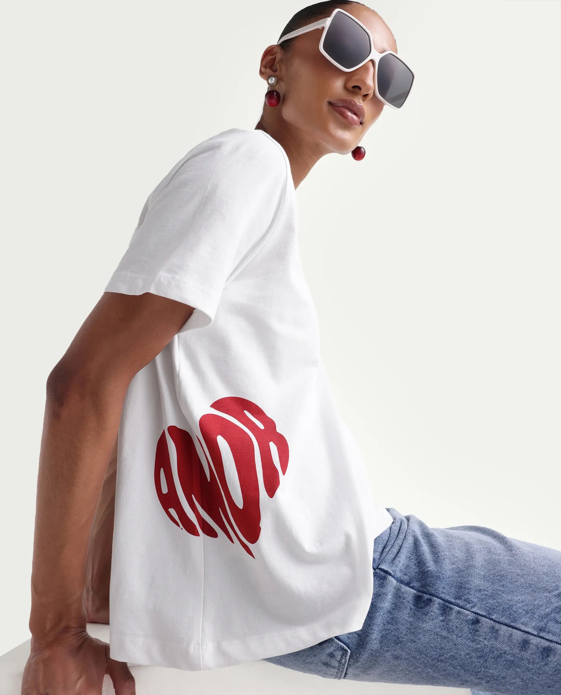 Rareism Women's Zay White Cotton V-Neck Pull-On Relaxed Typography Print T-Shirt