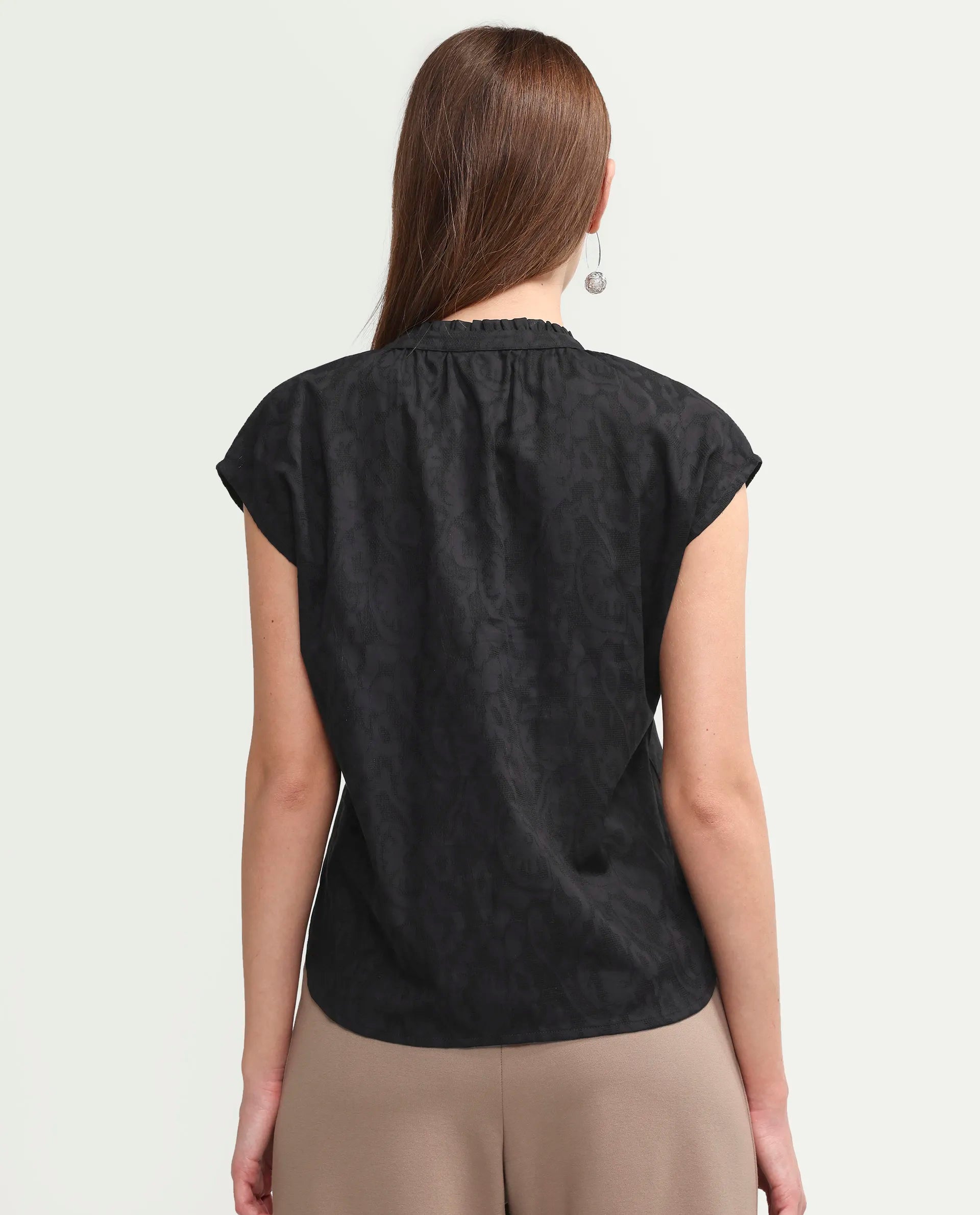 Rareism Women's Closia Black Cotton Half Sleeve Relaxed Fit Jacquard Top