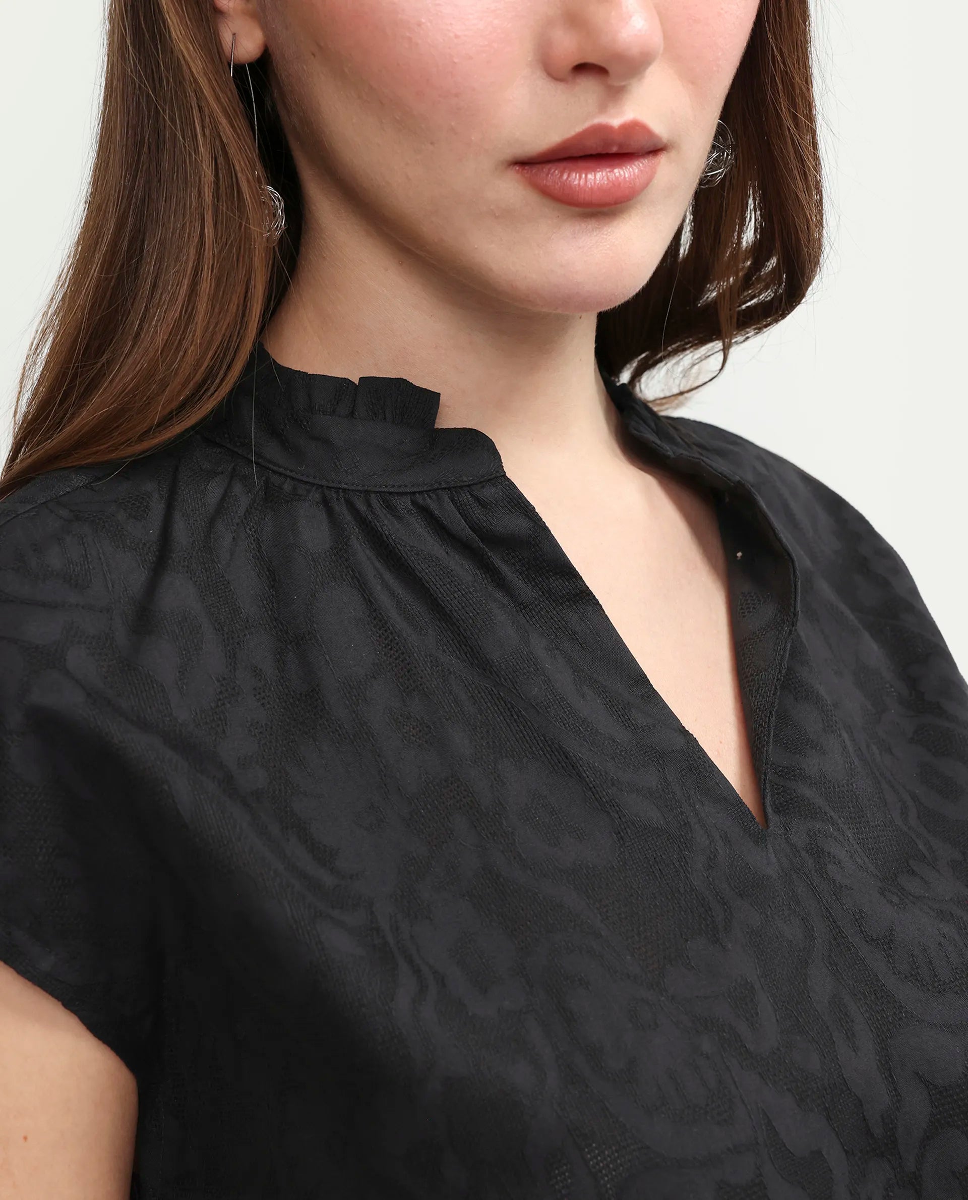 Rareism Women's Closia Black Cotton Half Sleeve Relaxed Fit Jacquard Top