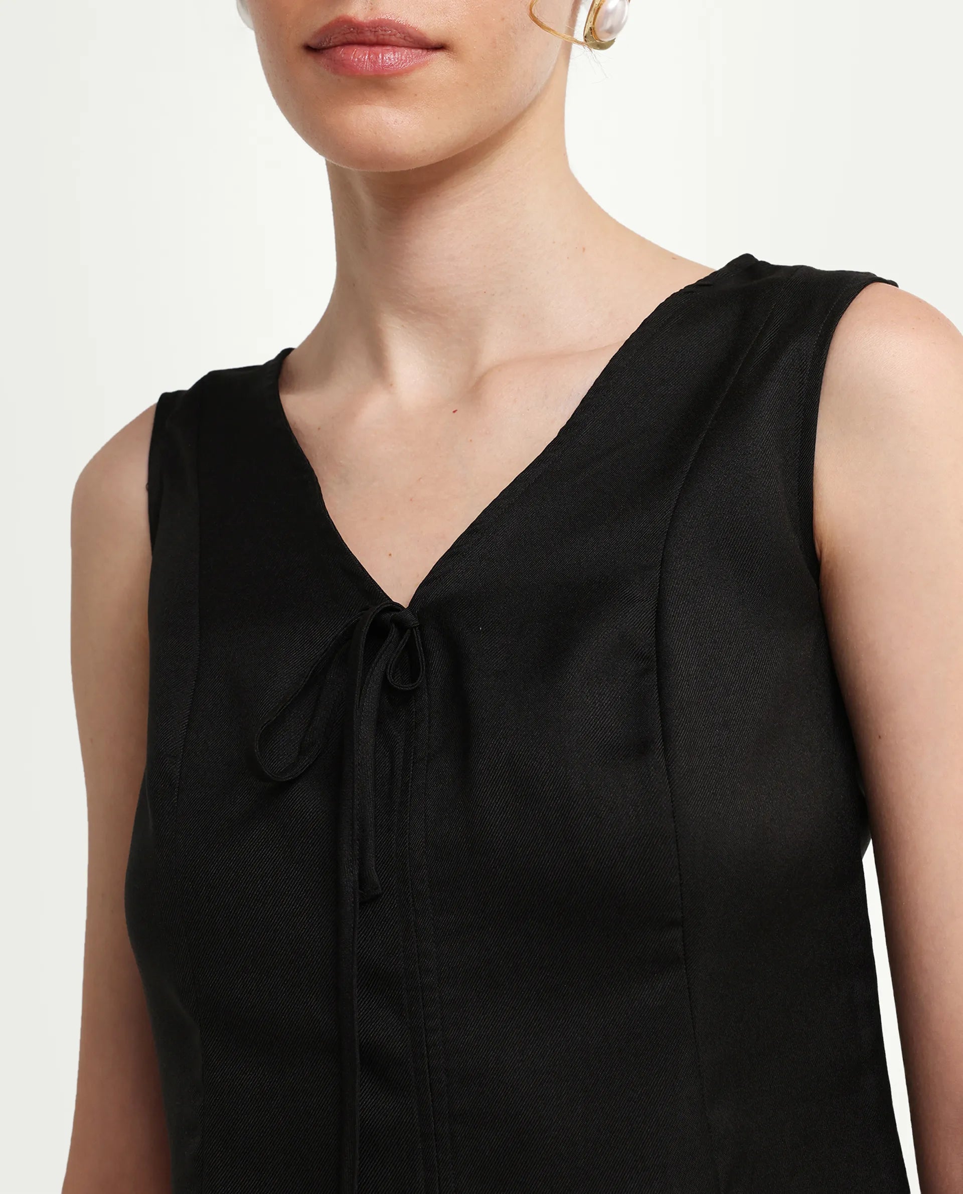 Rareism Women's Valton Black Polyester Sleeveless Regular Fit Plain Top