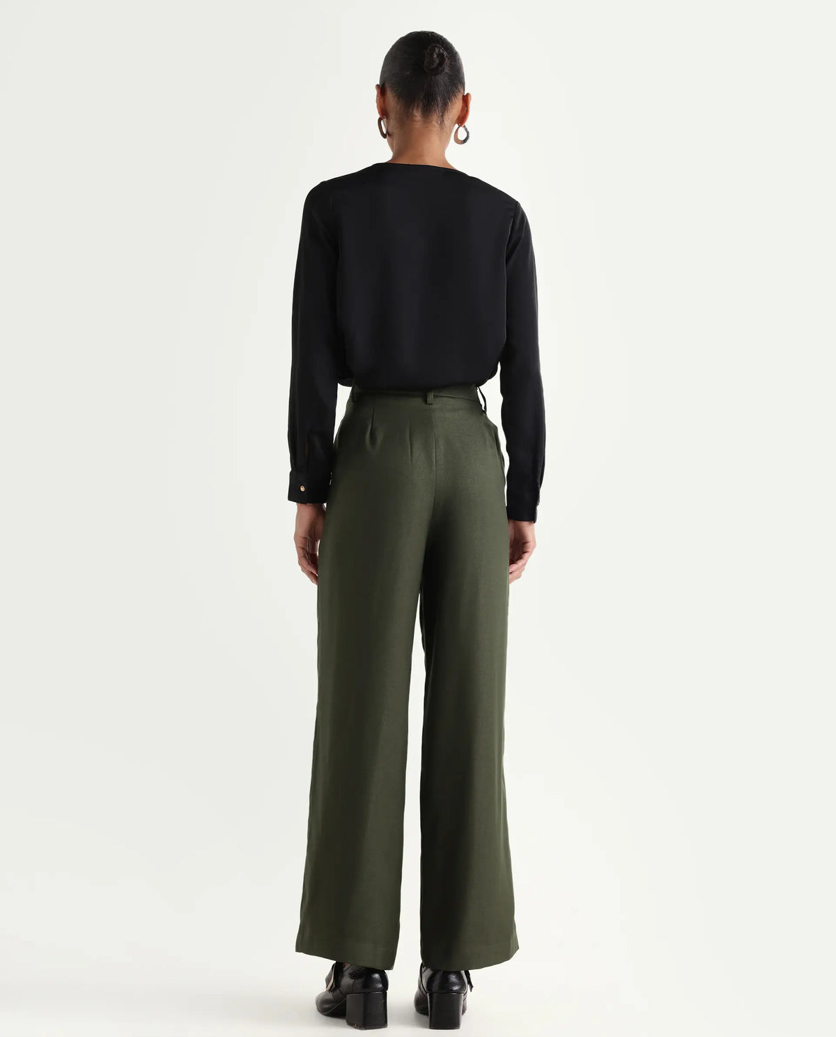 Rareism Women's Vrait Olive Polyester Straight Plain Trouser